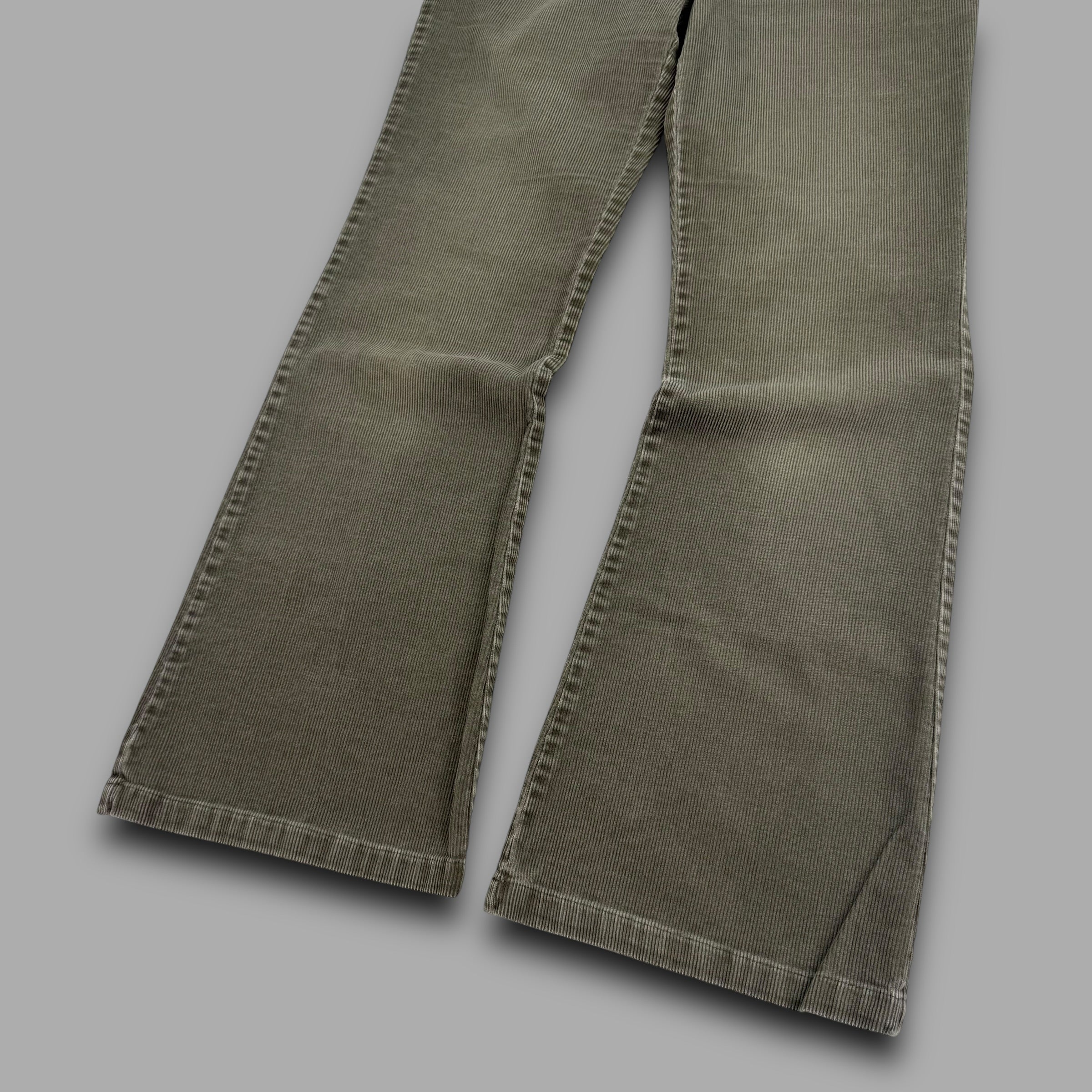 Next petite 2000's corduroy fitted flair jeans (L) wms