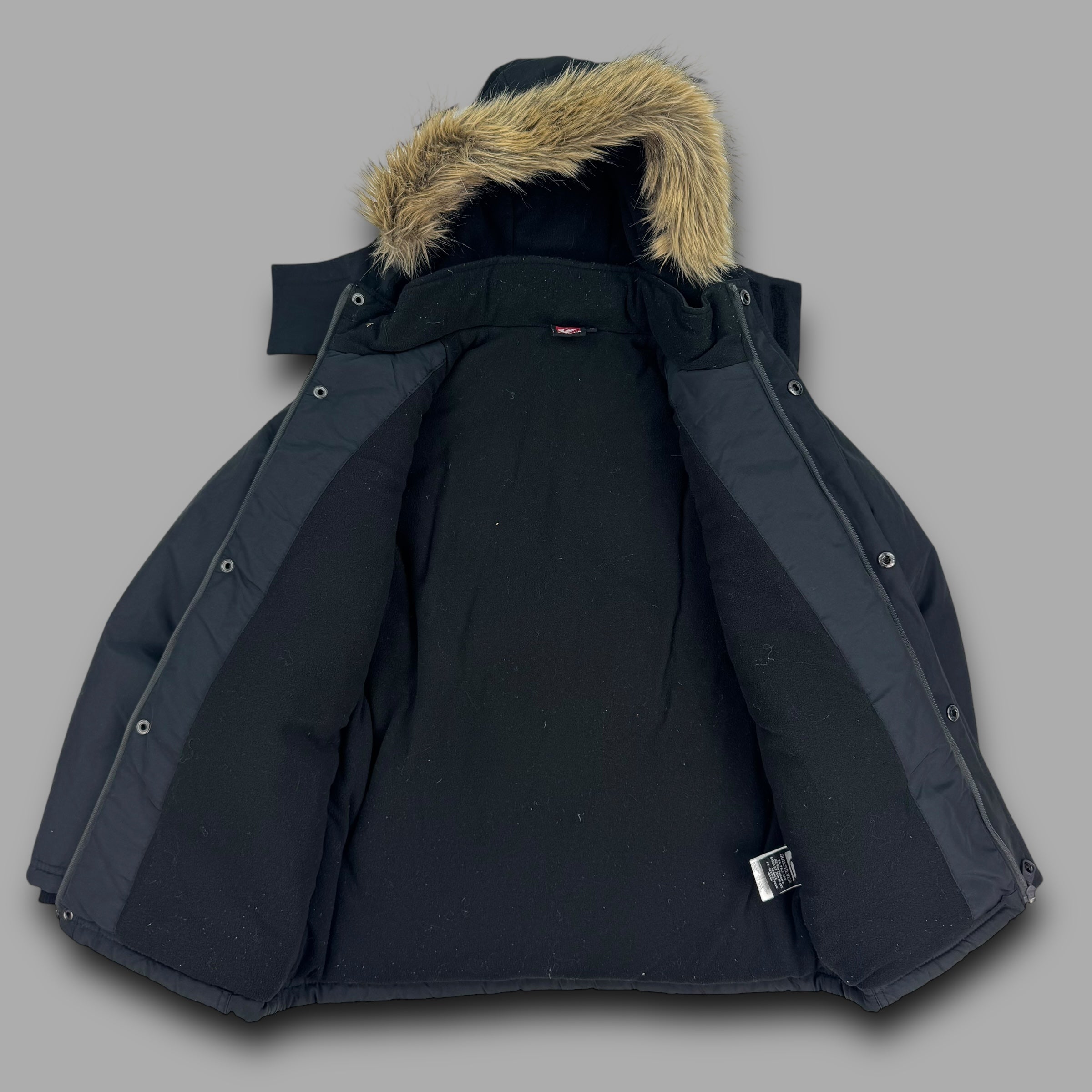 Quiksilver 2000's technical multi pocket fur hood shell jacket (L) wms