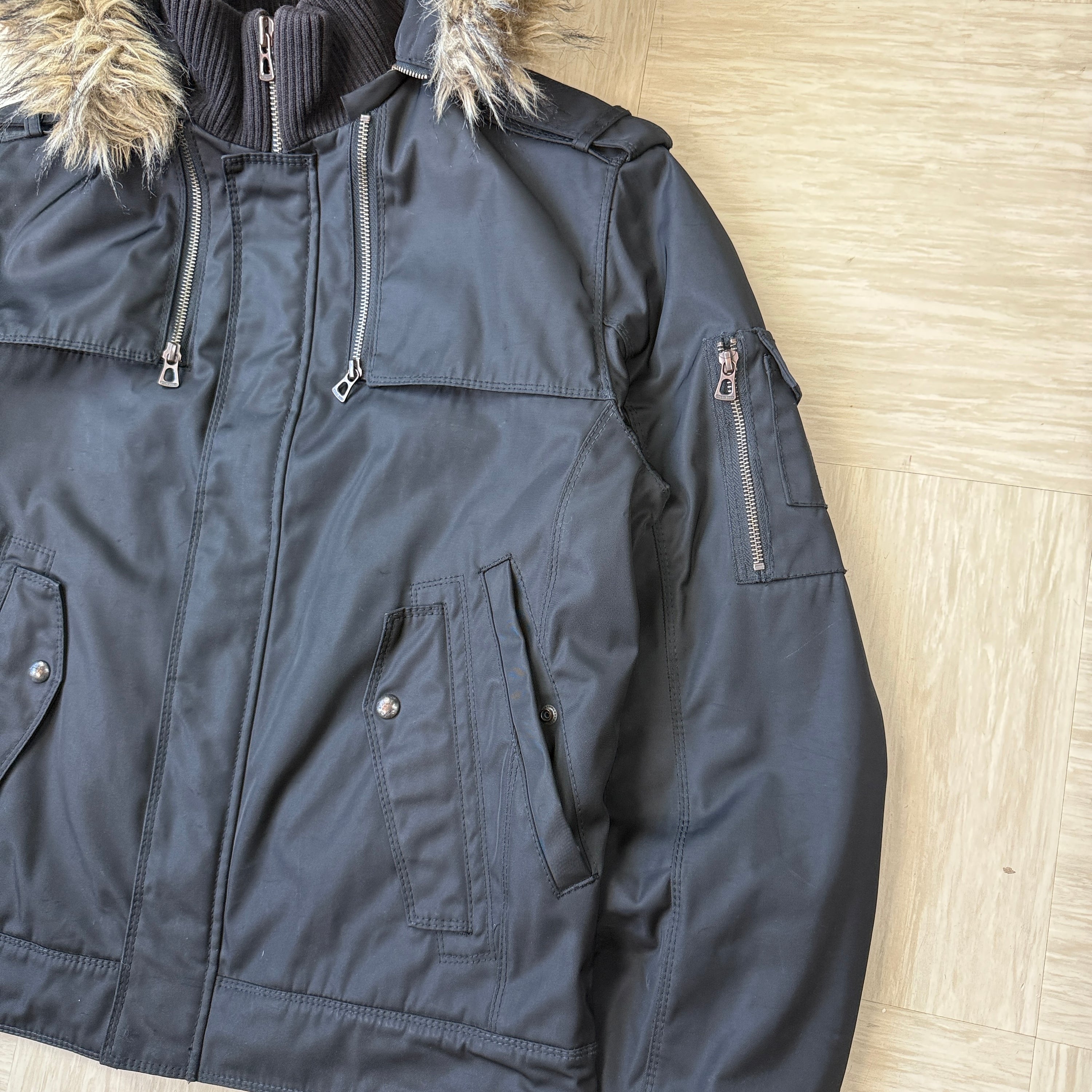 Hugo boss 2000's orange tab technical thermor nylon bomber jacket with fur hood (L)
