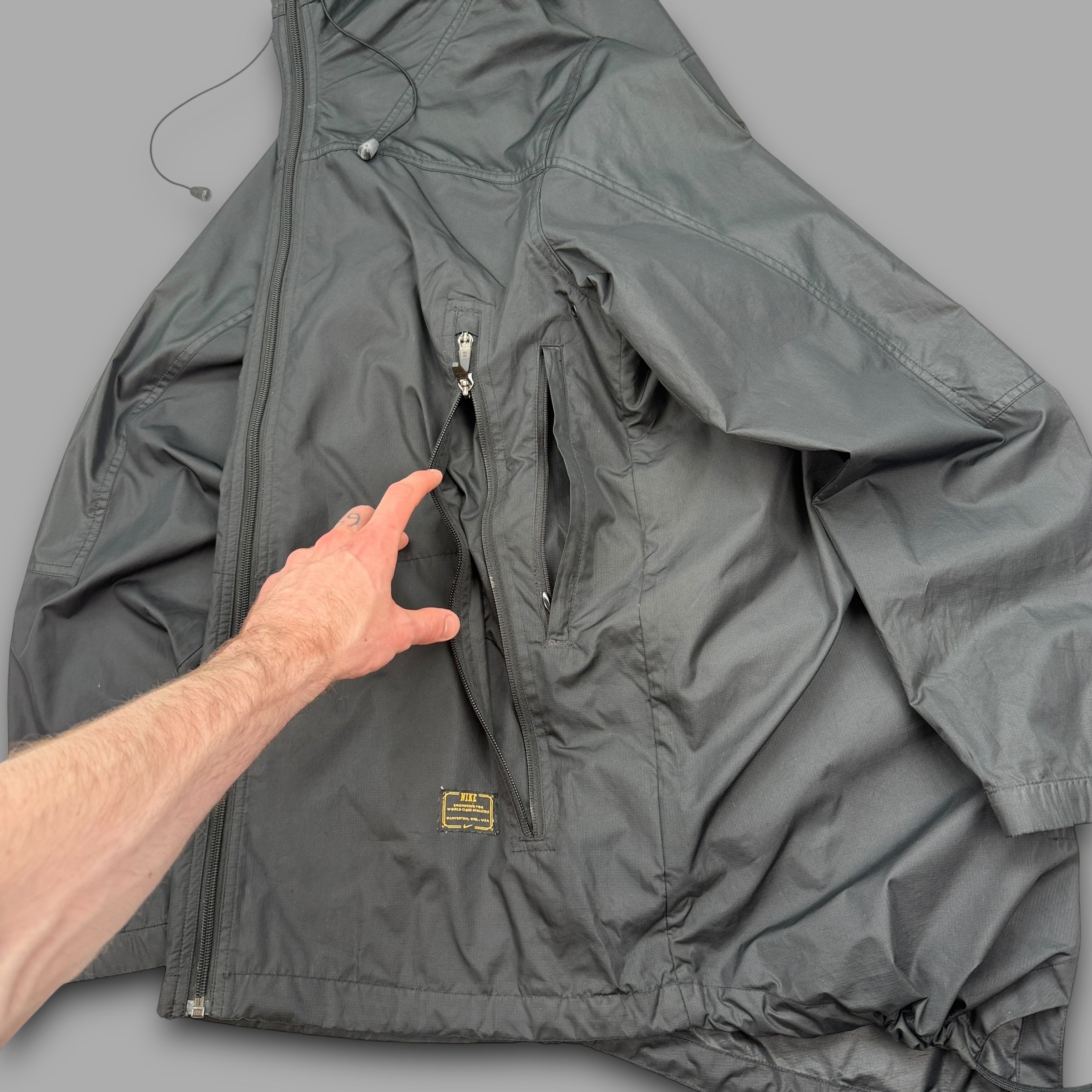 Nike 2000's technical nylon multi-pocket parka jacket (M)
