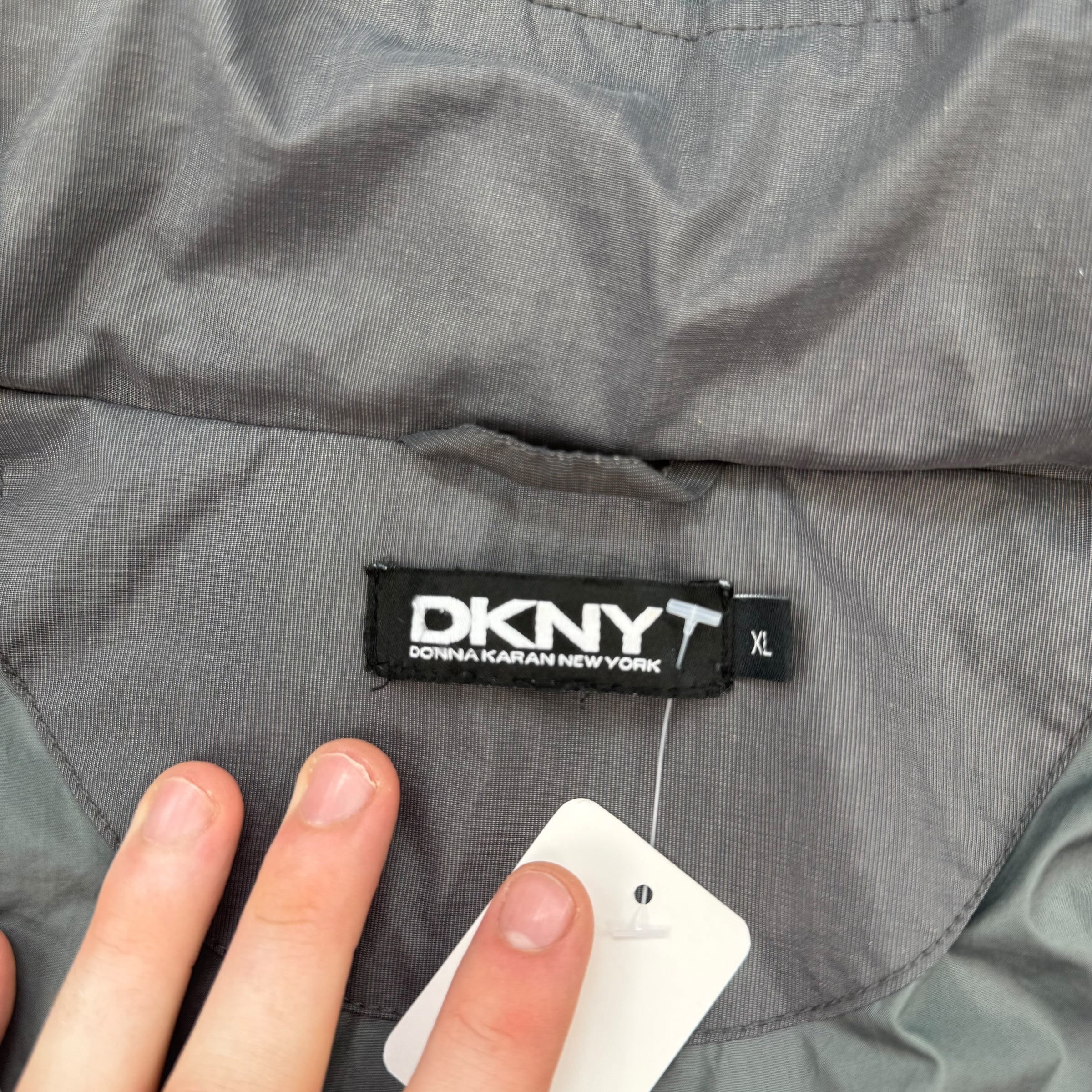 DKNY 2000's technical packable hood jacket (L-XL)