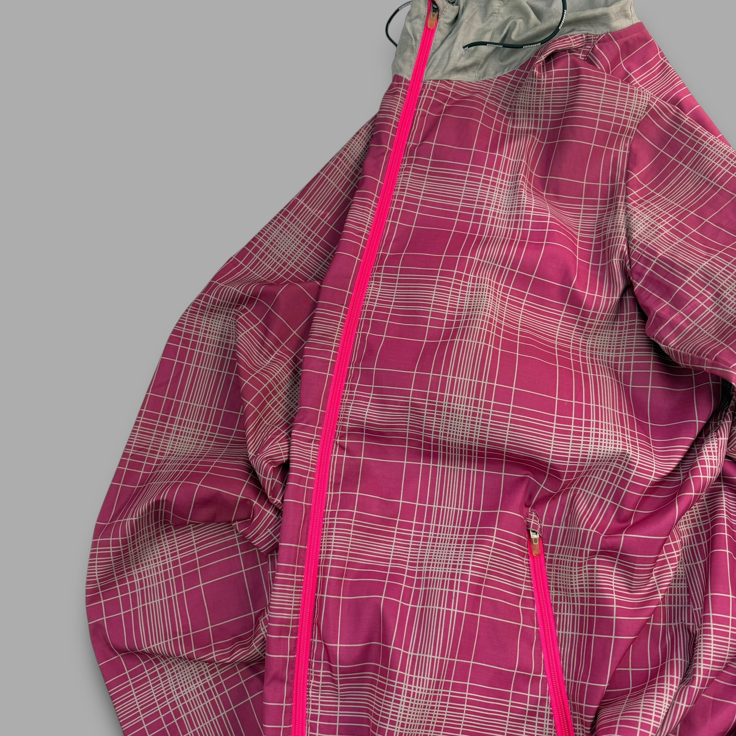 Nike 2000's lightweight plaid technical running jacket (S)