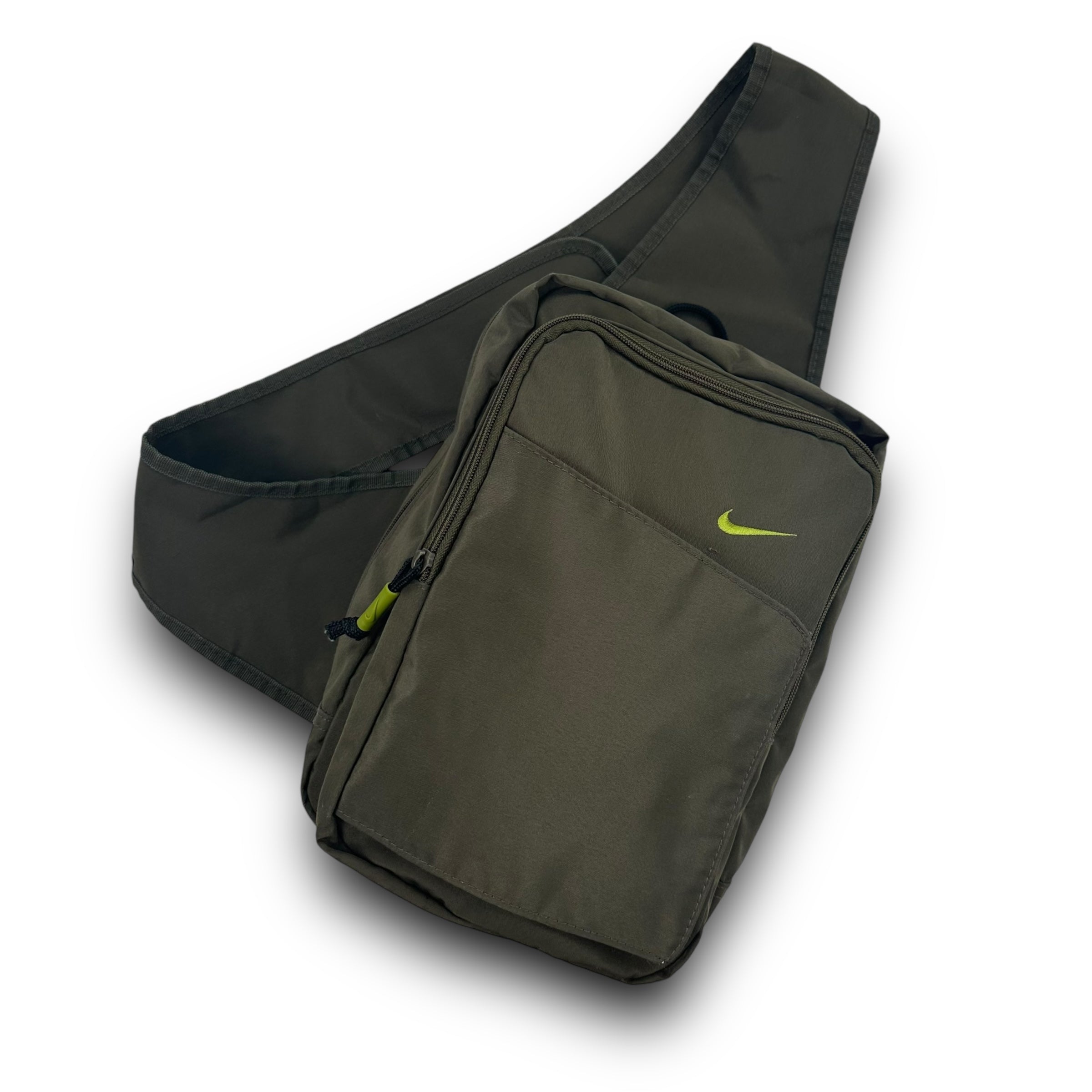 Nike 2000's technical multi-pocket rectangle sling bag (OS)