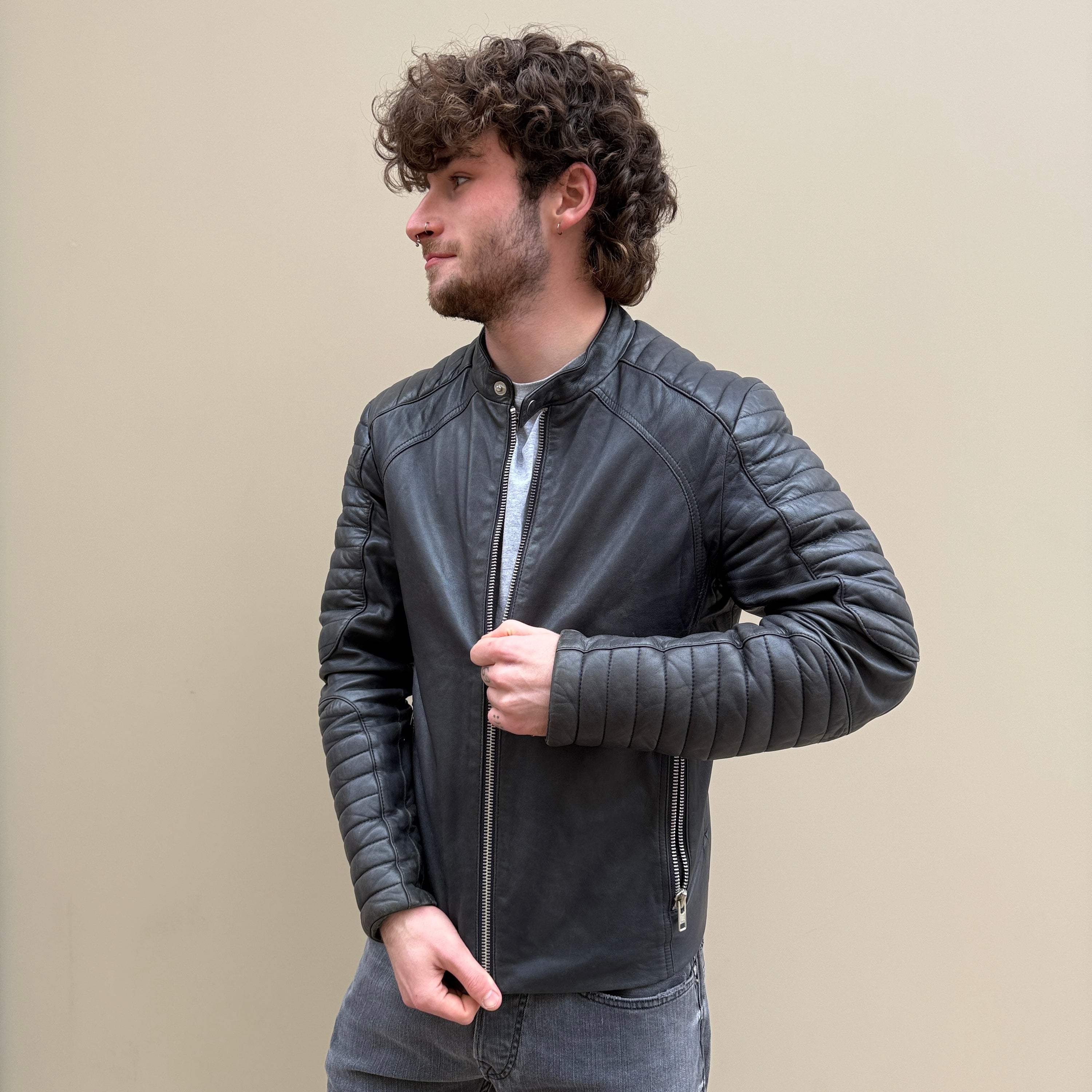 Tomahawk 1990's full zip leather biker jacket (S-M)
