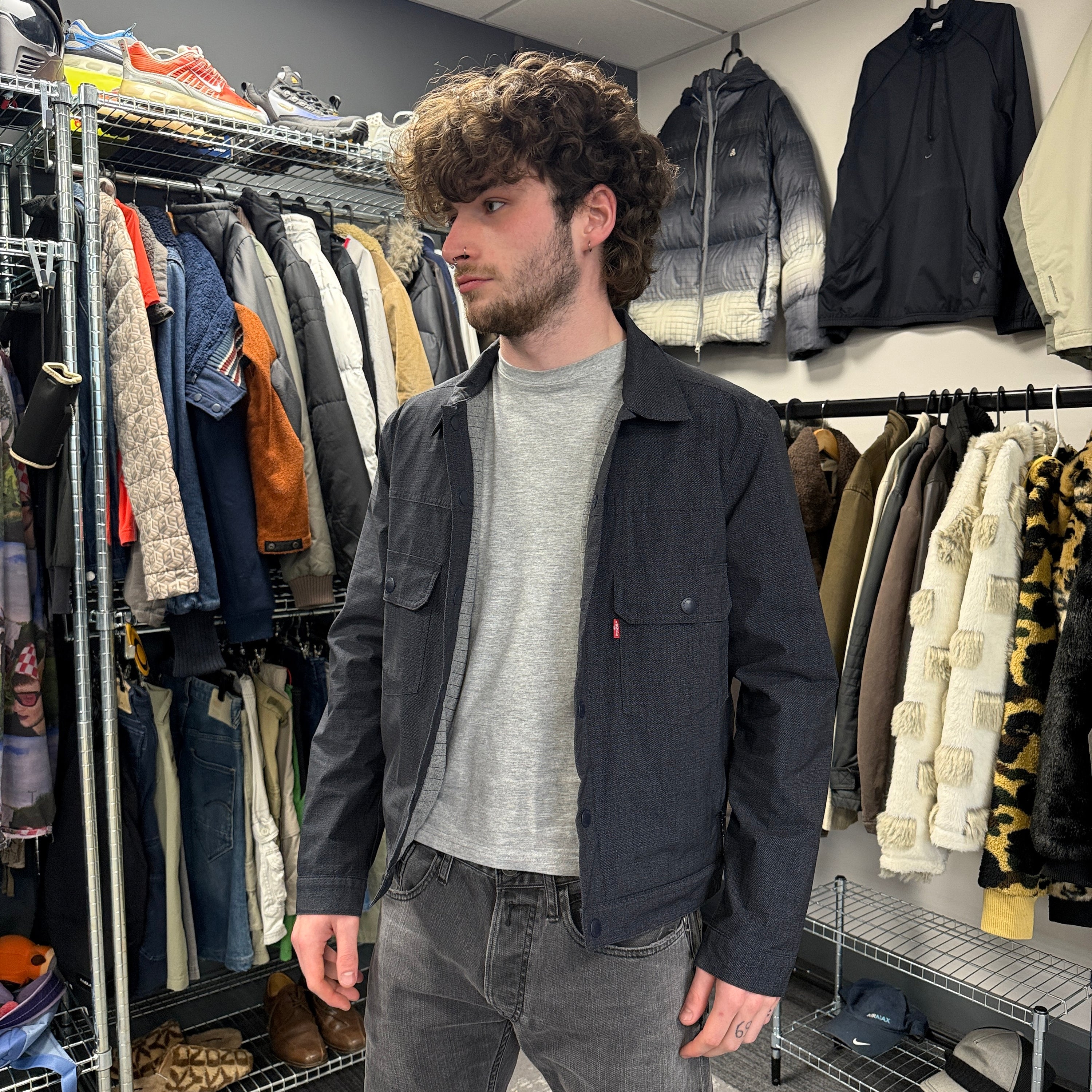 Levi's 2000's technical multi-pocket water resistant coach jacket (S)
