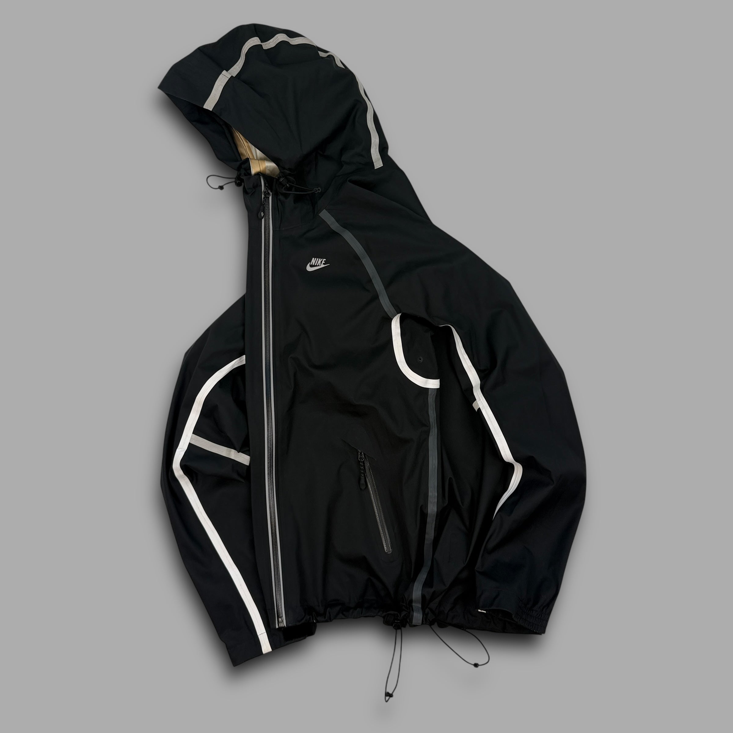 Nike 2000's technical taped seams reflective softshell jacket (S)