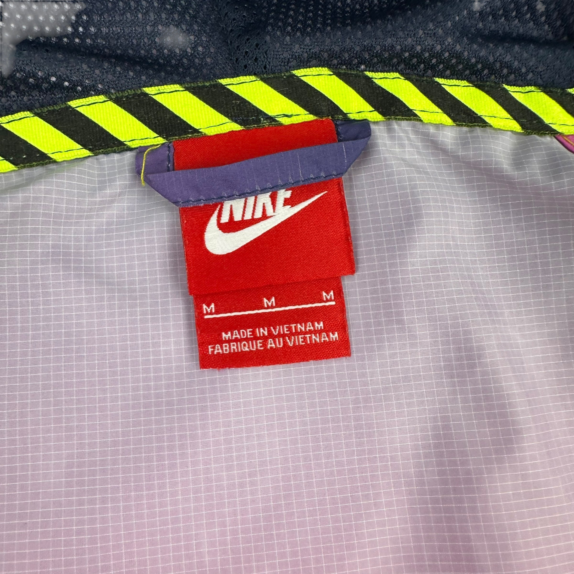 Nike 2015 'air in colour' sunset track jacket (M)