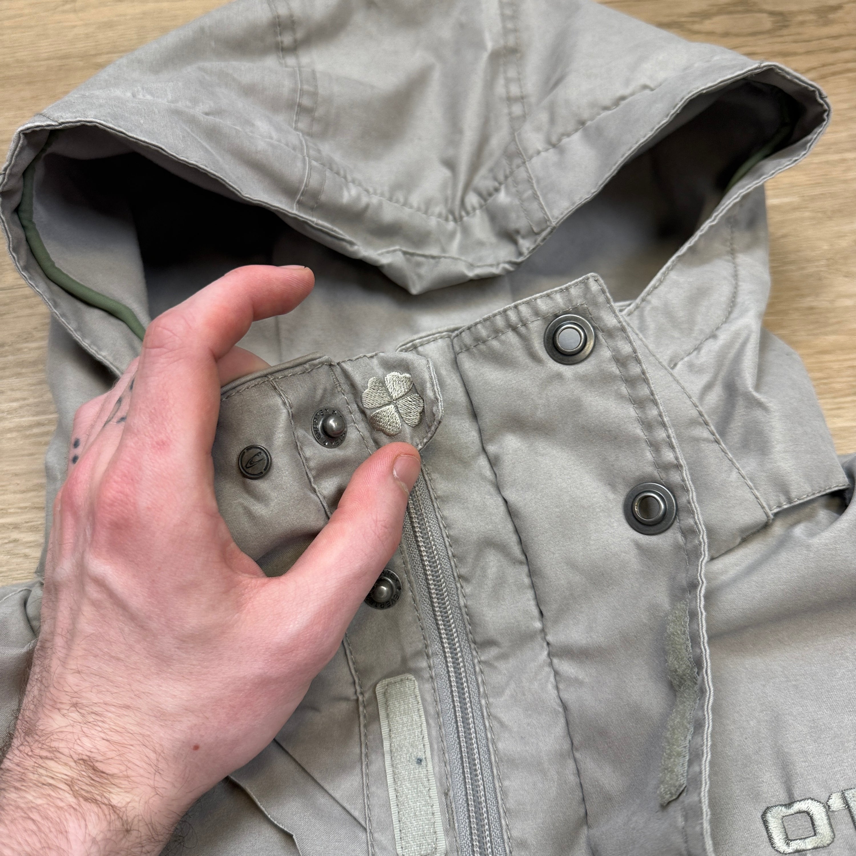 O'Neill 2000's technical multi-pocket vented parka ski jacket (XL)