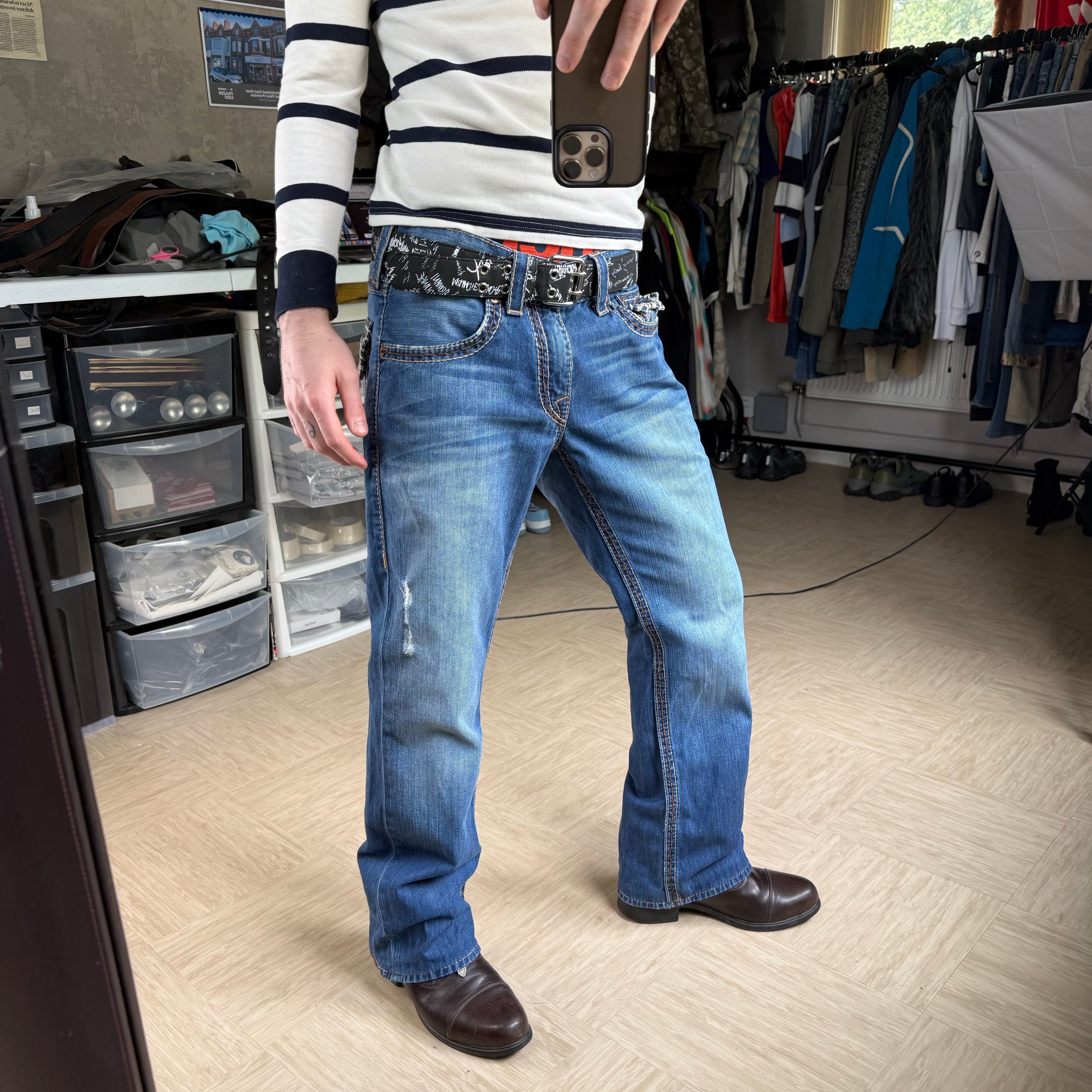 True religion 2000's big contrast stitch denim bootcut jeans (M)