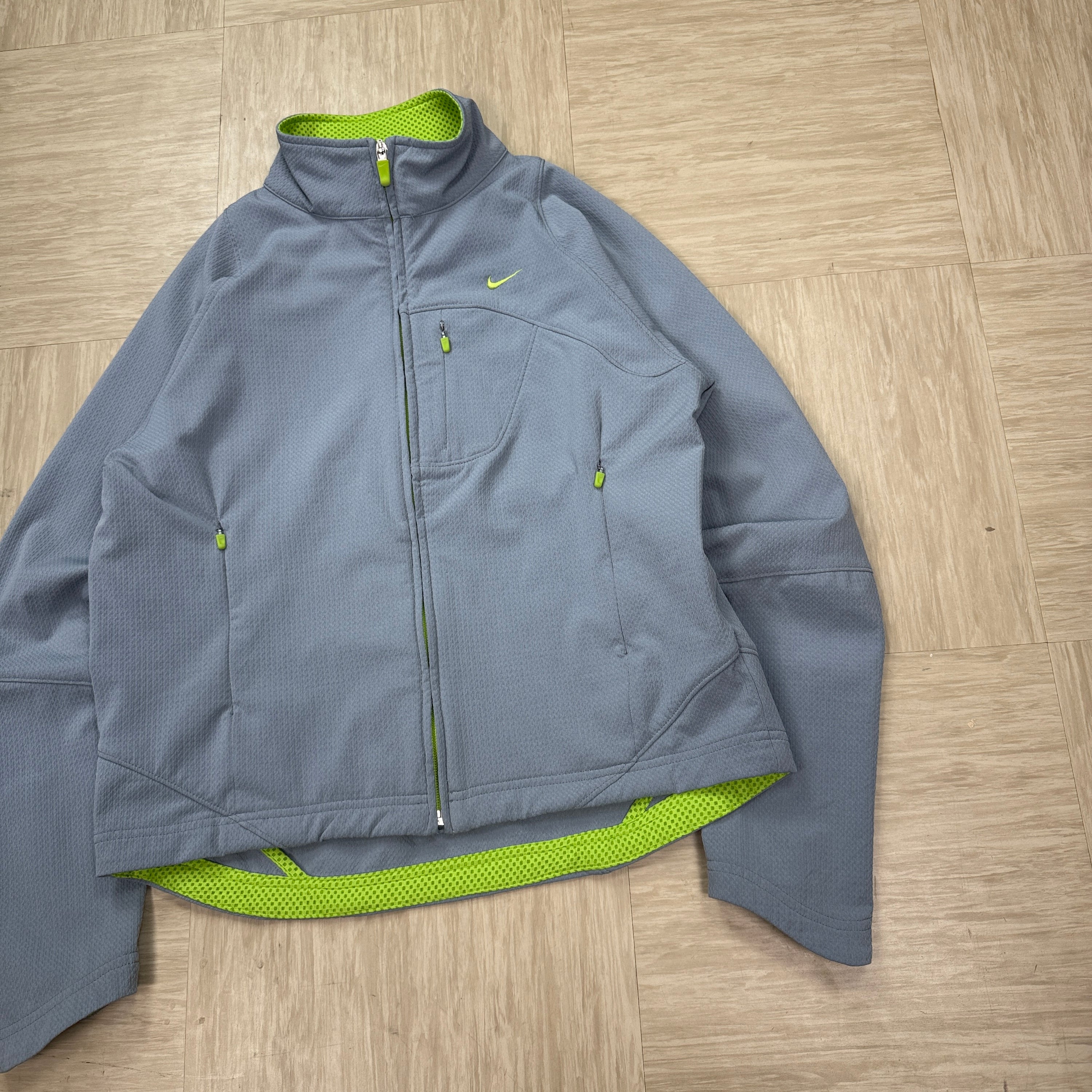Nike sphere dry 2000's technical panelled softshell midlayer (S)