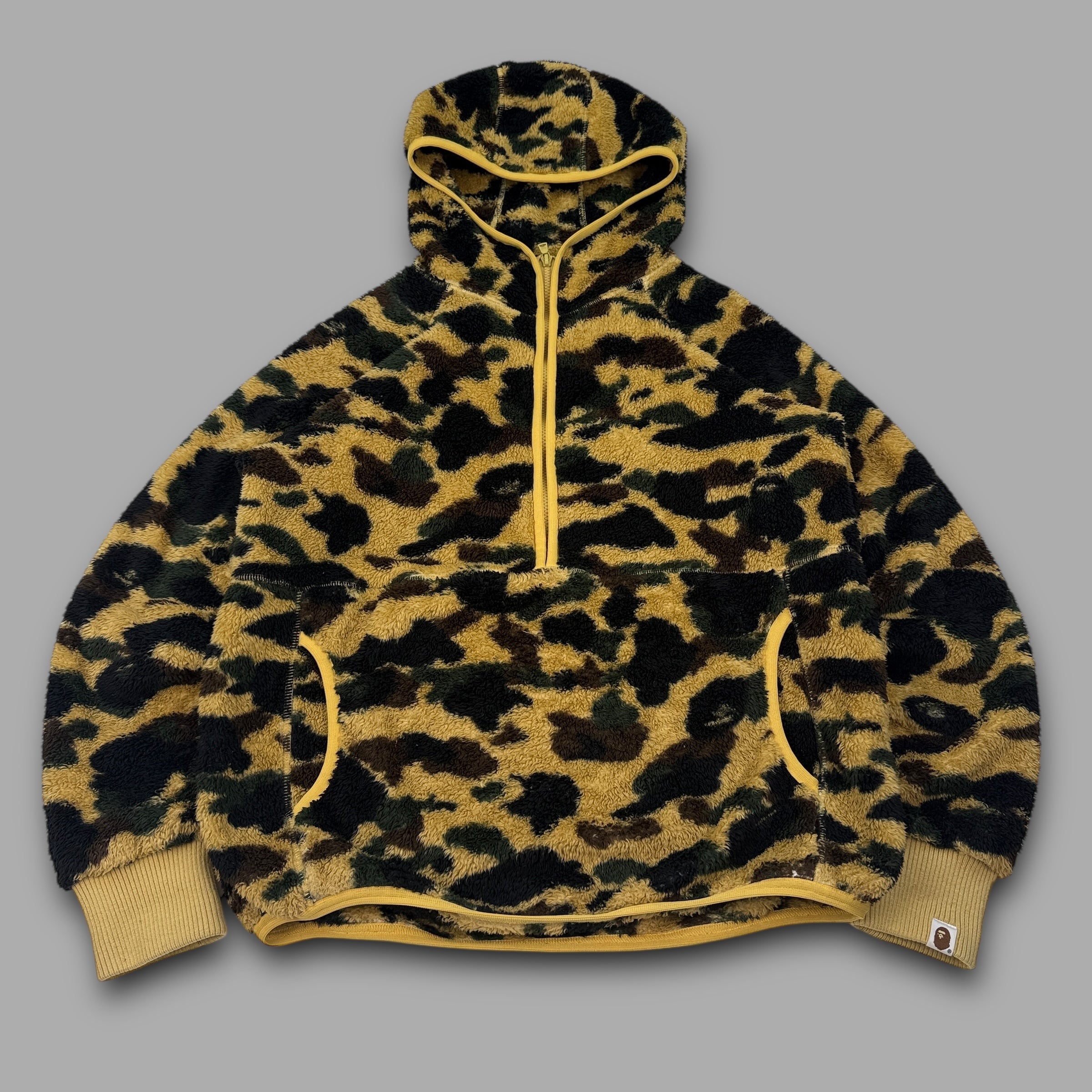 Bape 2000's half zip pullover monogram camo fleece jacket (M)