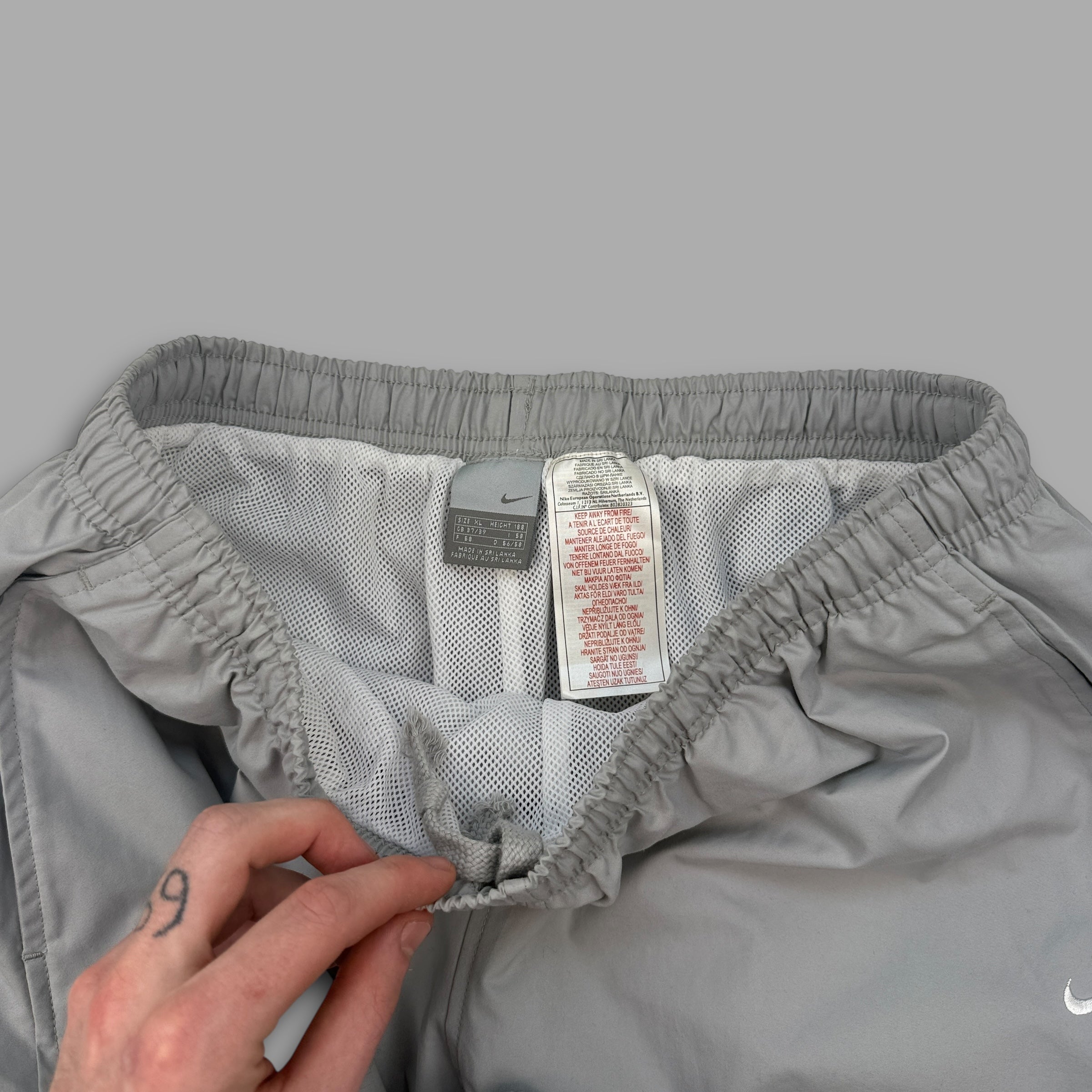 Nike 2000's baggy cuffed track bottoms (XL)