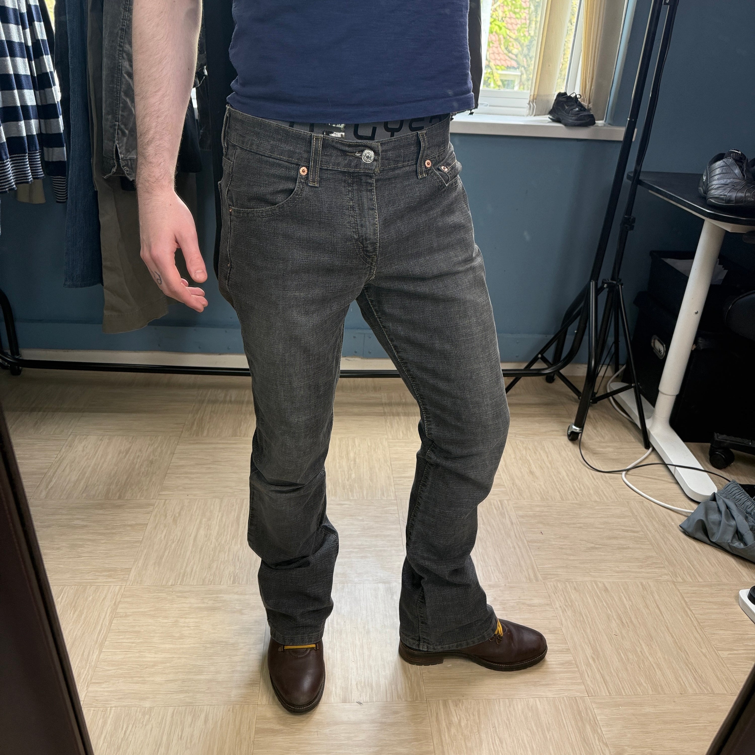 Levi's 515 2000's nouveau boot-cut denim jeans (M)