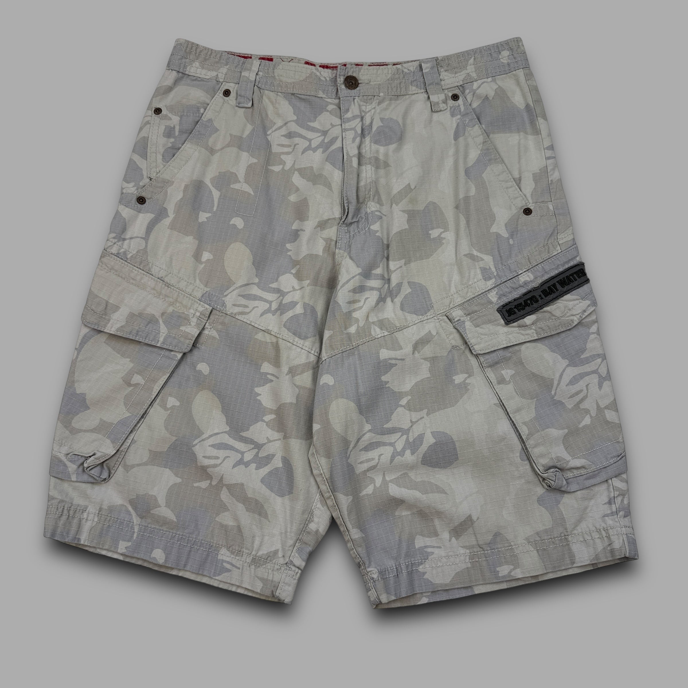 Next 2000's baggy wide leg camo shorts (M)