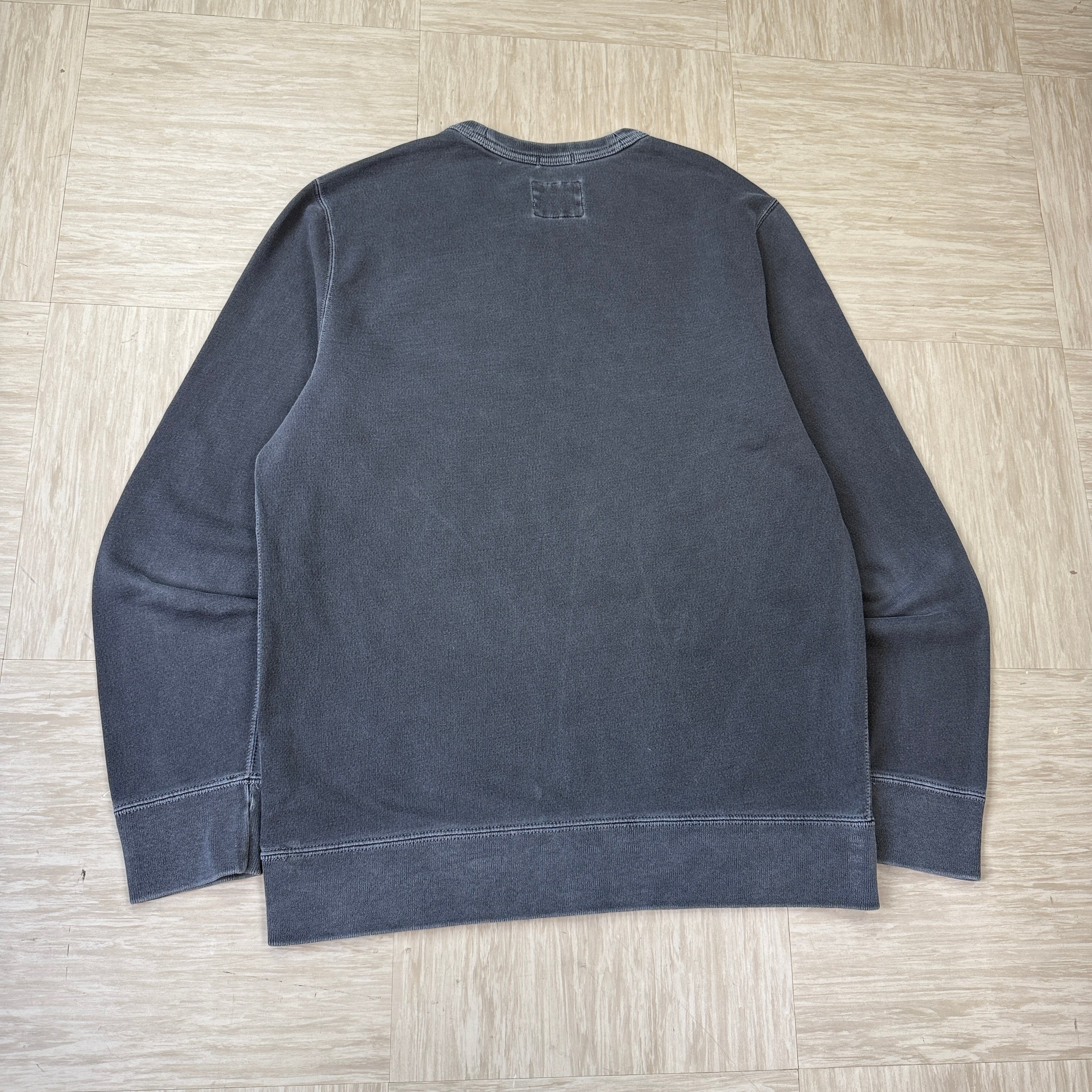 Abercrombie and fitch 2000's garment dyed pullover sweatshirt (XS)