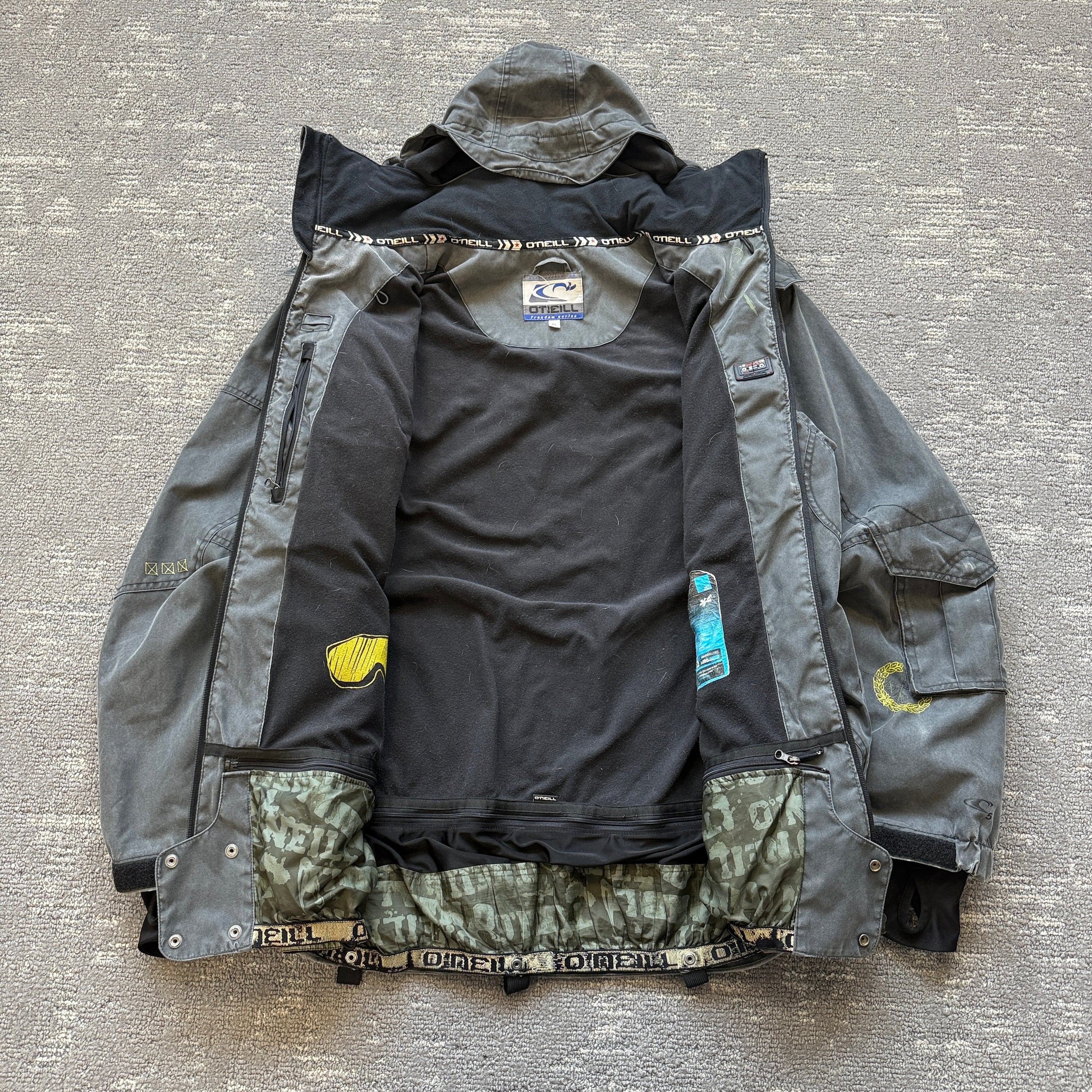 O'neill 2000's technical stone washed multi-pocket softshell ski jacket (XL)