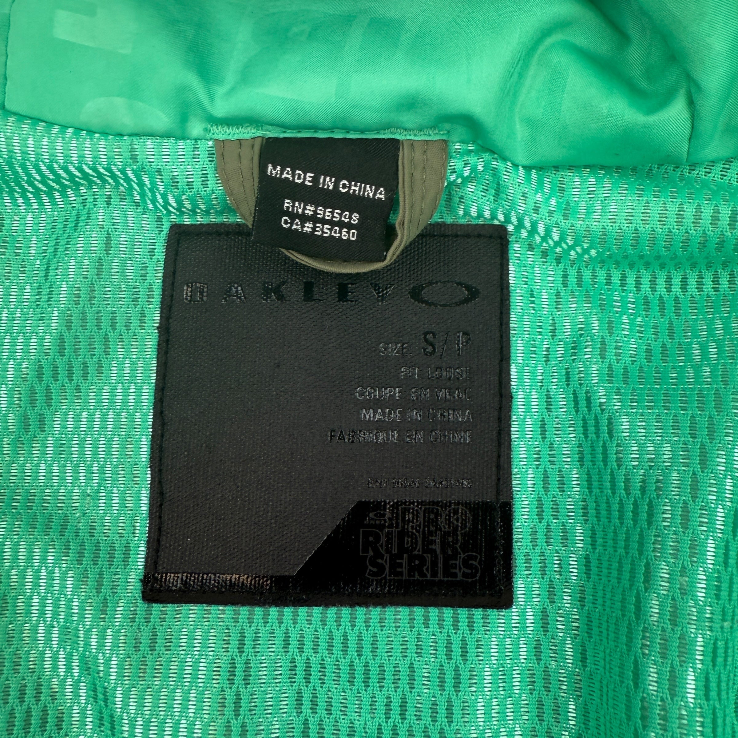 Oakley 2013 technical dual pocket vented snowboard jacket (S)