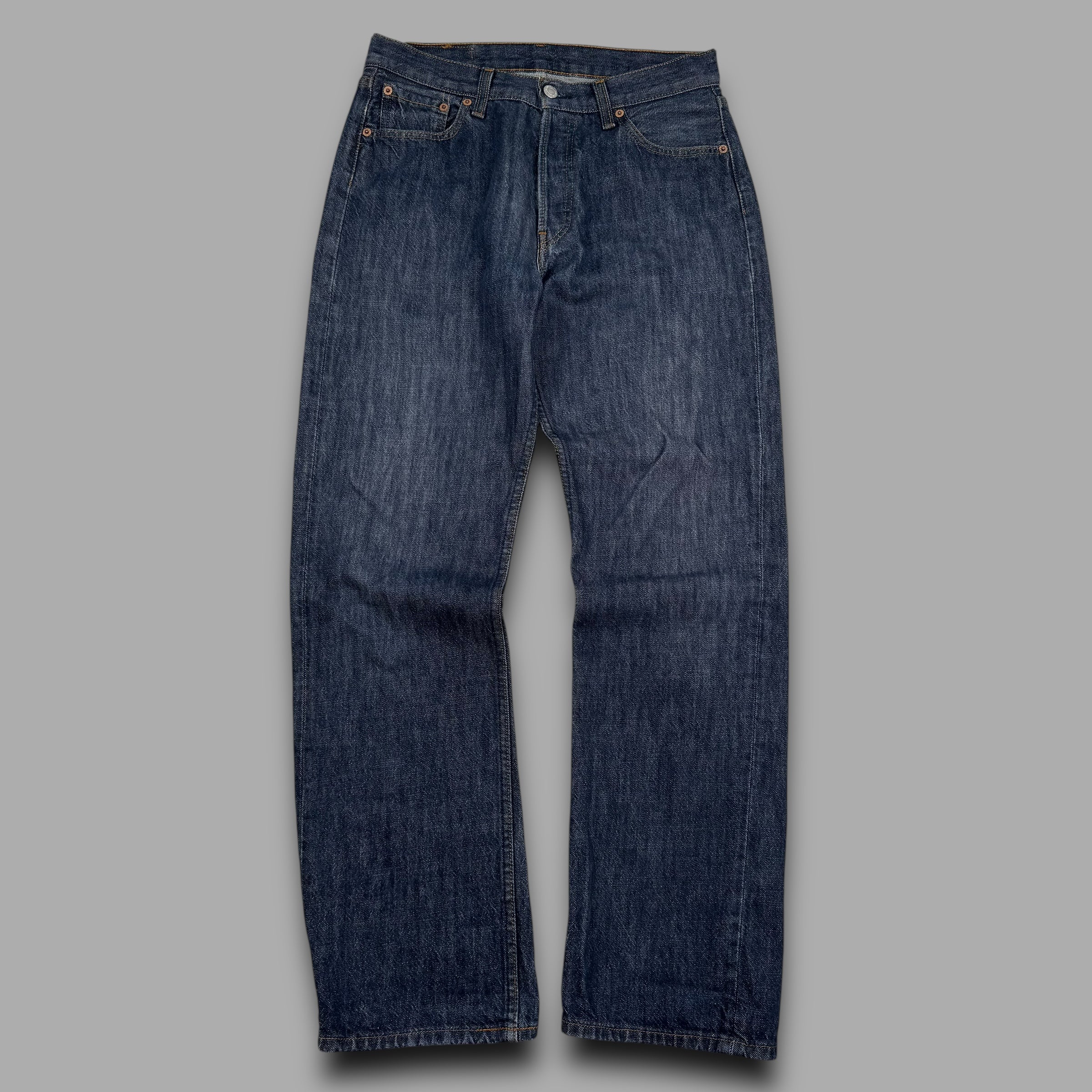Levi 501 relaxed straight fit denim jeans (M)