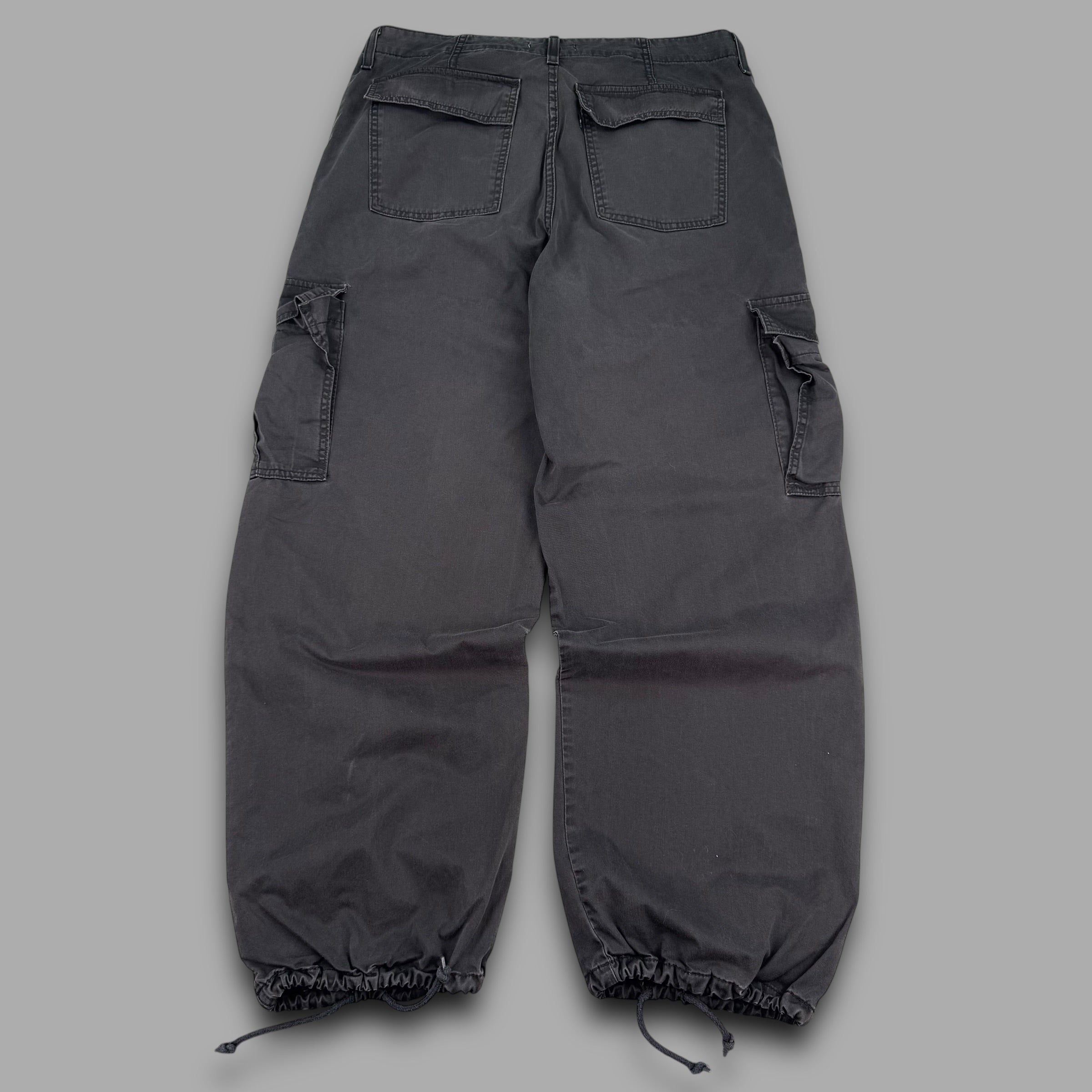 Levi's 2000's technical baggy wide leg cuffed cargo bottoms (M)