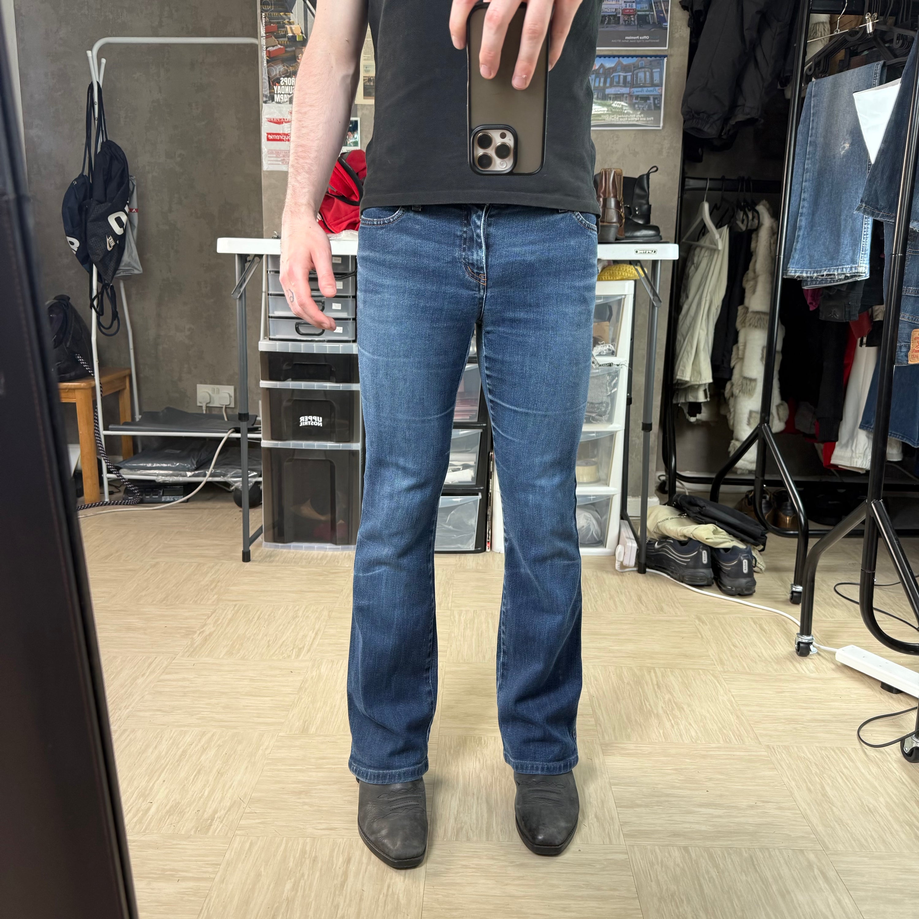 Moschino 2000's low waisted fitted denim bootcut jeans (S)