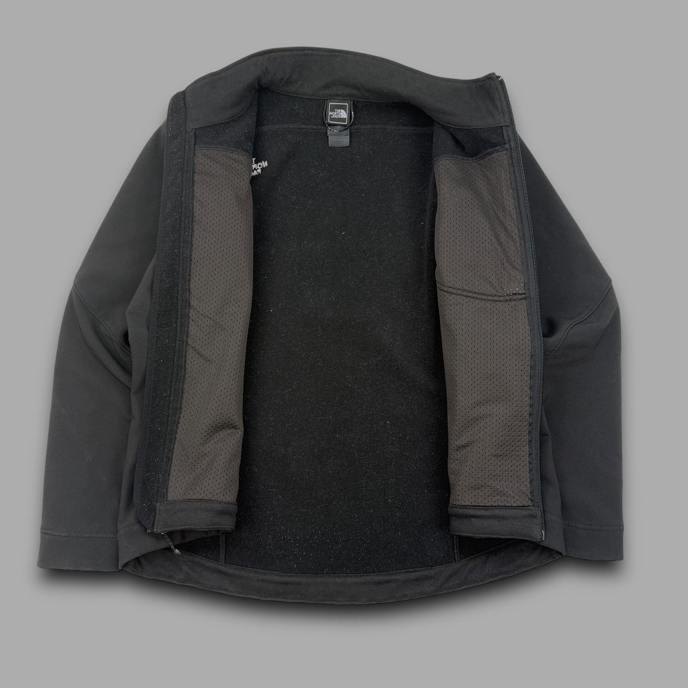 The north face 2007 technical softshell zip-up jacket (L)