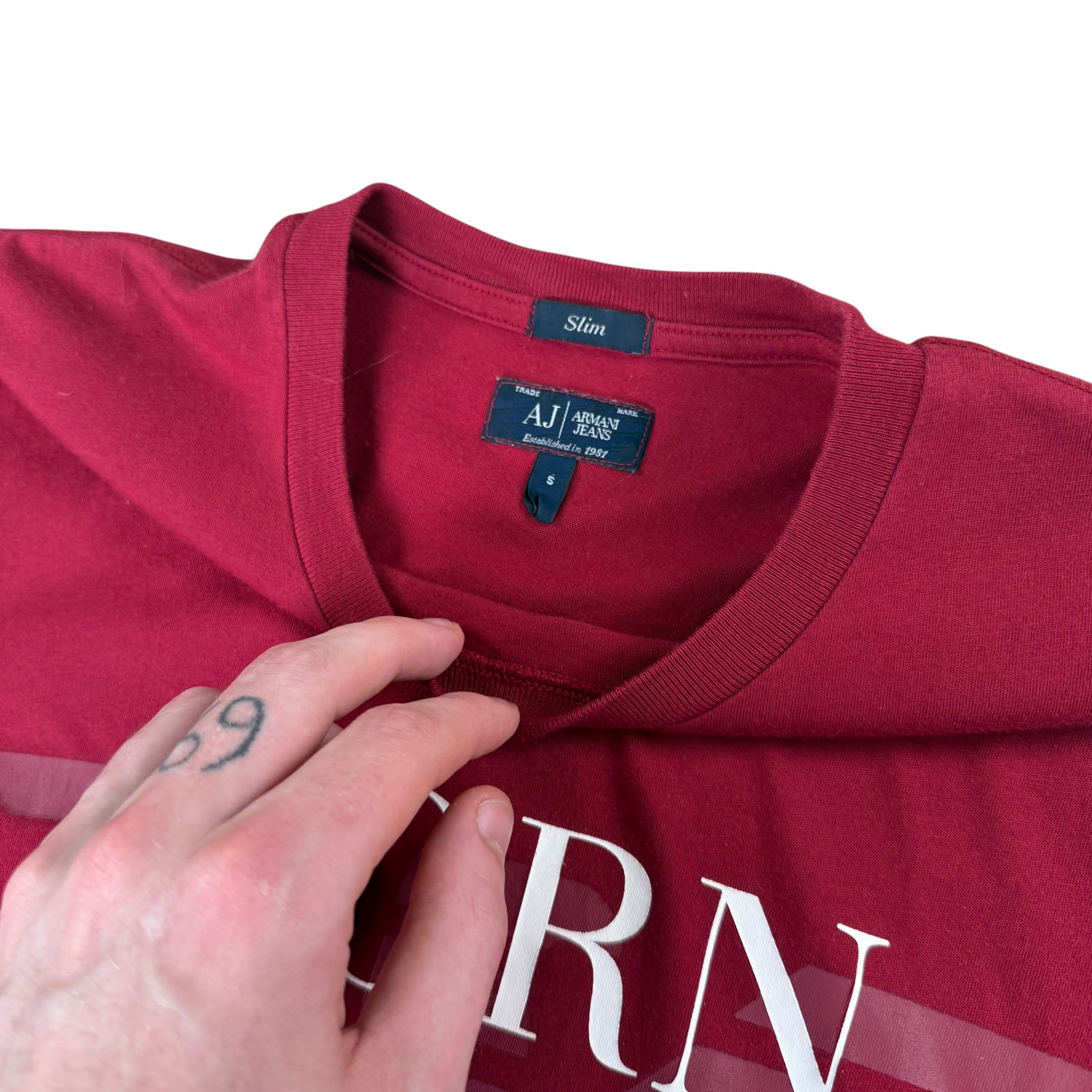 Armani jeans 2000's graphic 'born to win' slim fit tee (S)