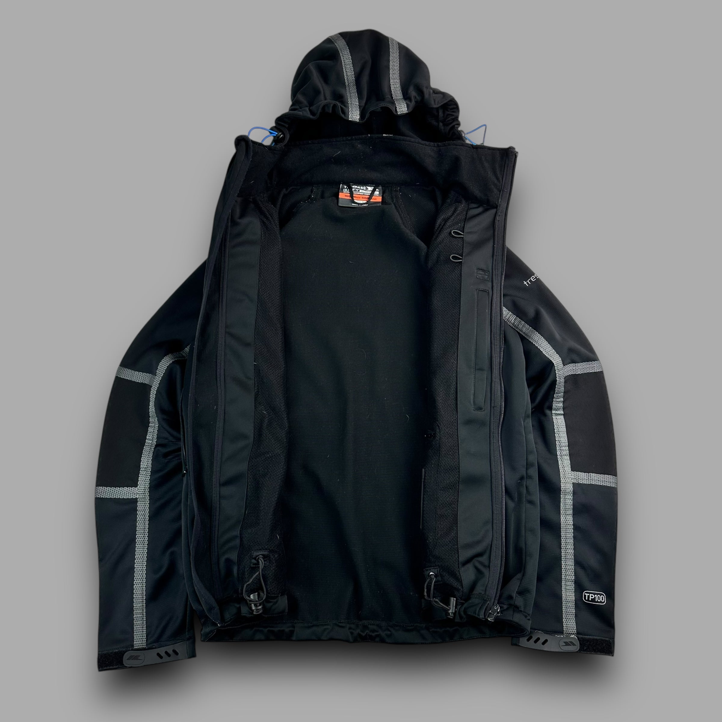 Trespass 2000's technical taped seams softshell jacket (S)