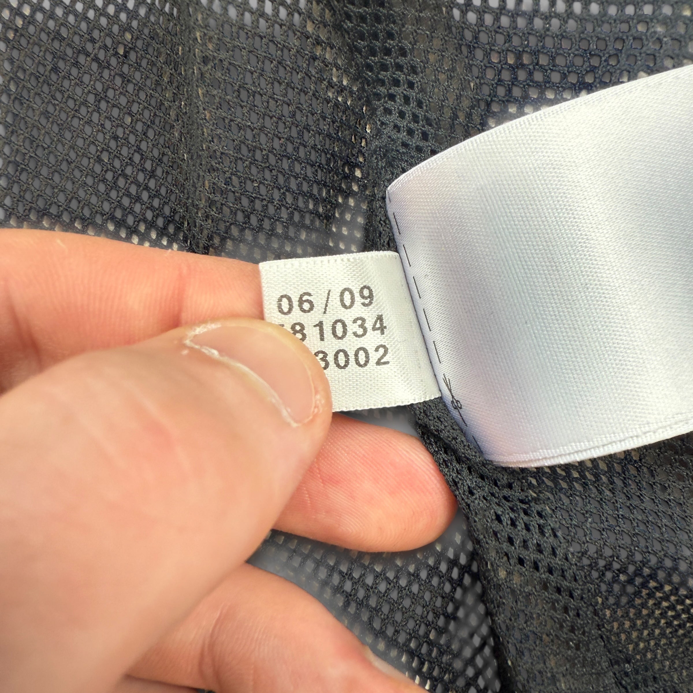 Adidas 2009 technical articulated nylon running track jacket (S)