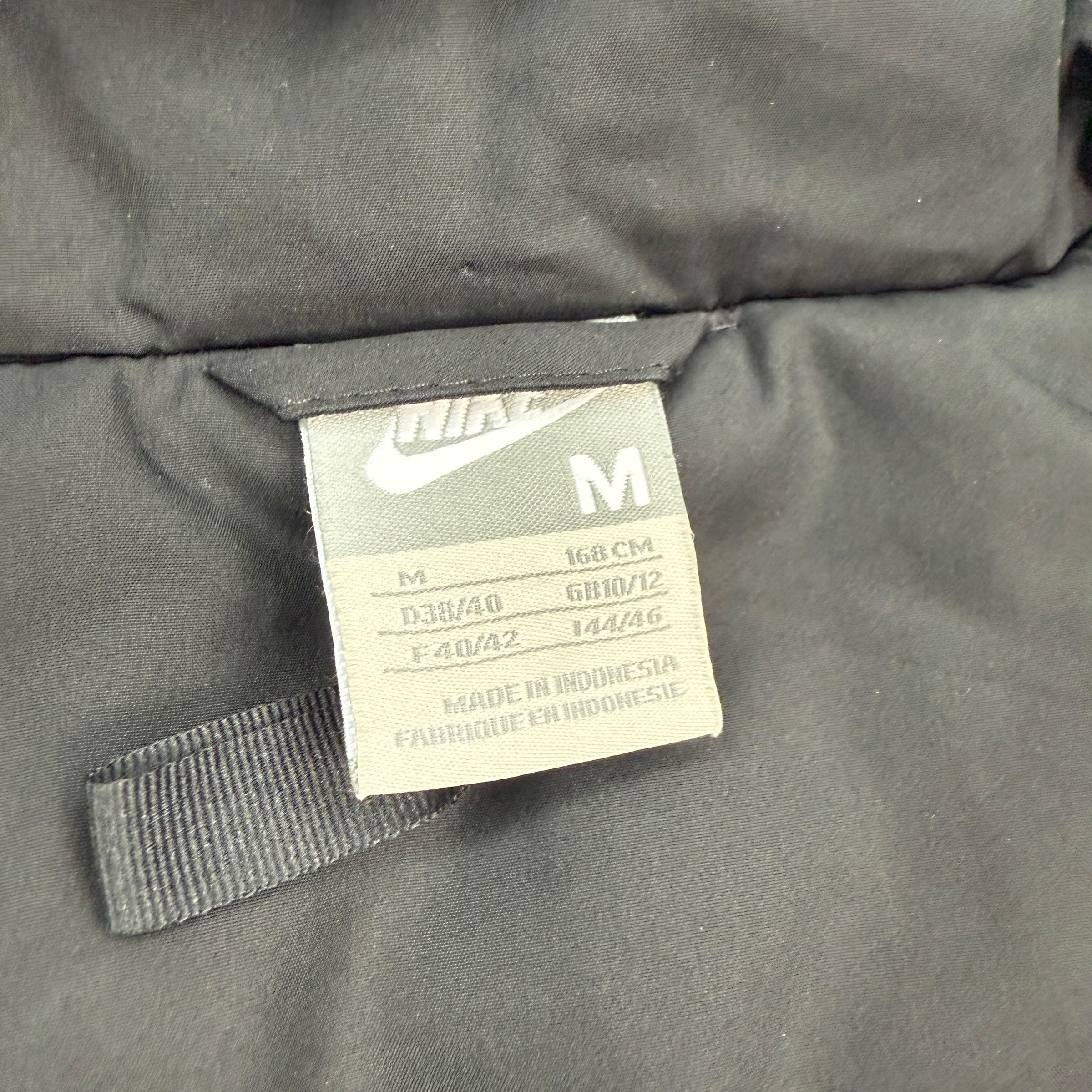 Nike 2000's downfilled hooded puffer jacket (M) wms