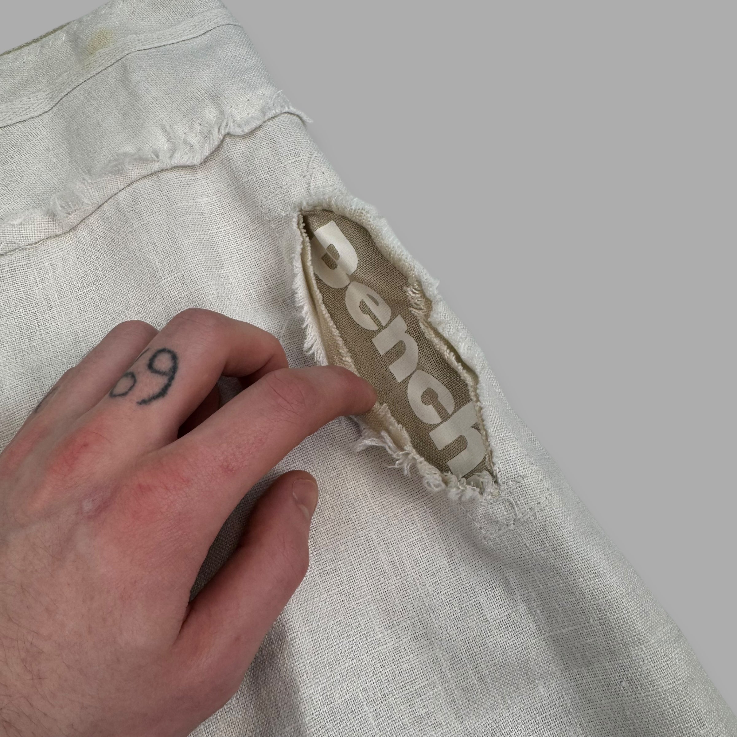 Bench 2000's linen a-line midi skirt with distressed detailing and pockets (L) wms