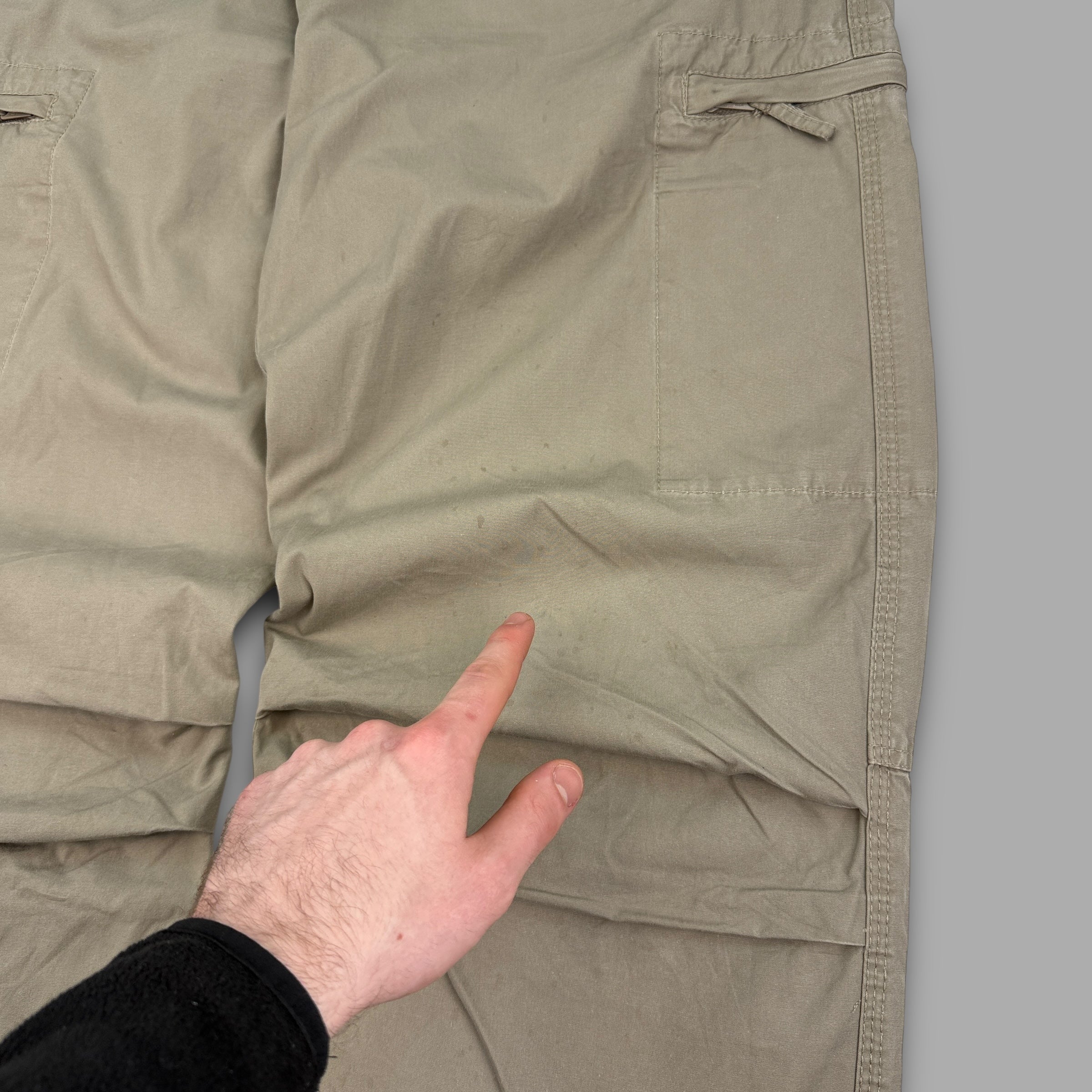 Bench 2000's technical baggy wide leg parachute bottoms (L)