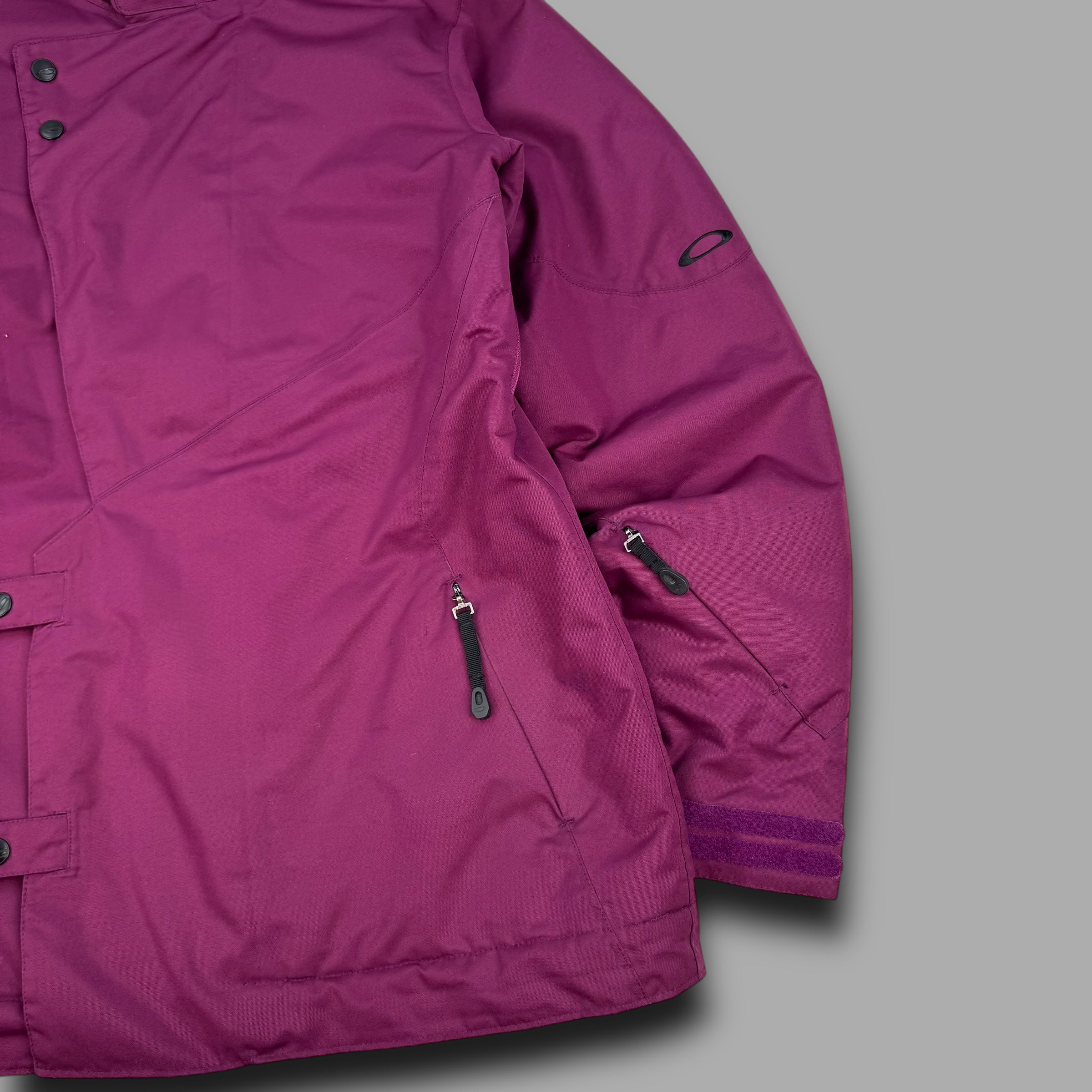 Oakley 2012 technical asymmetrical closure vented softshell ski jacket (M) wms