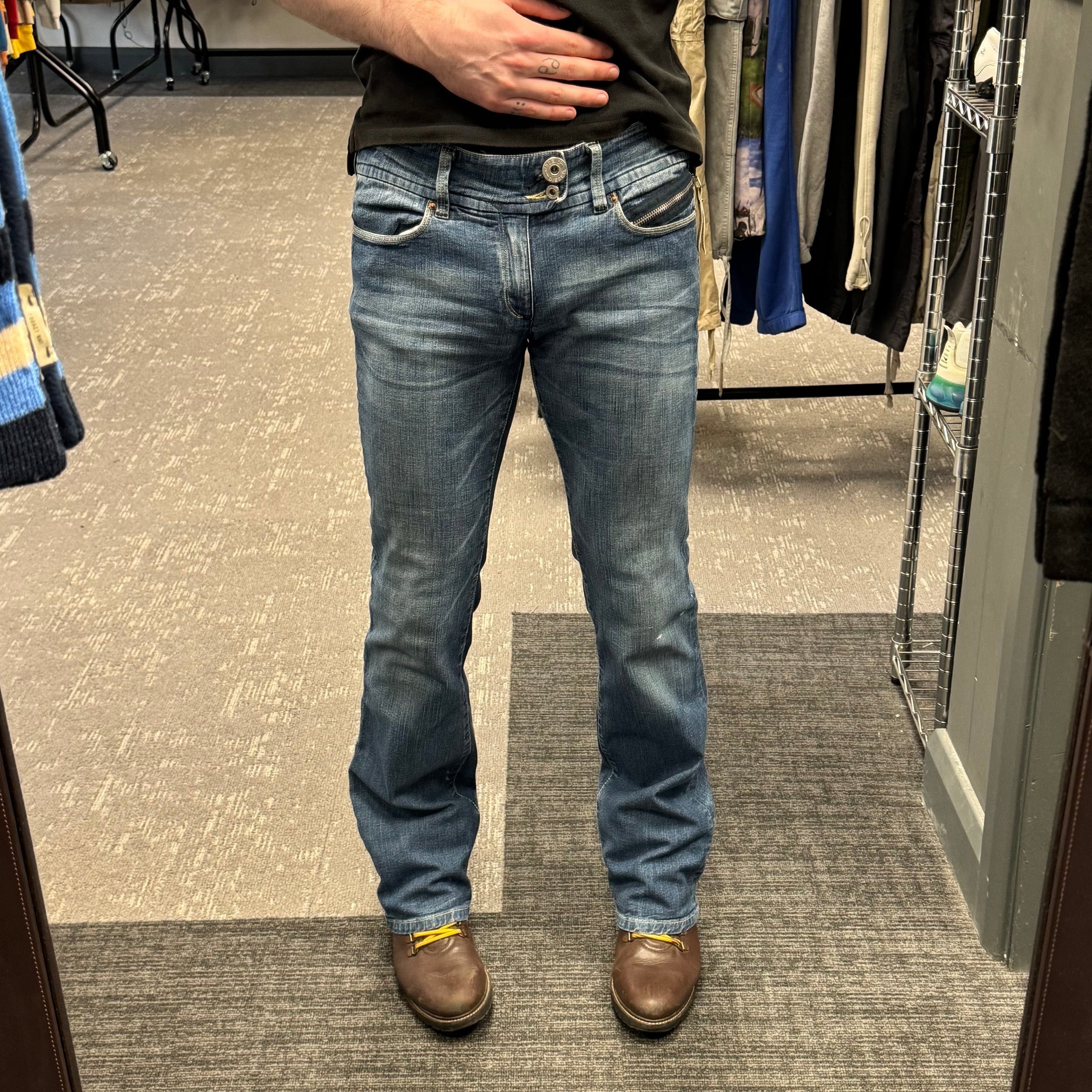 Diesel 2000's fitted lowrise bootcut jeans (S-M)