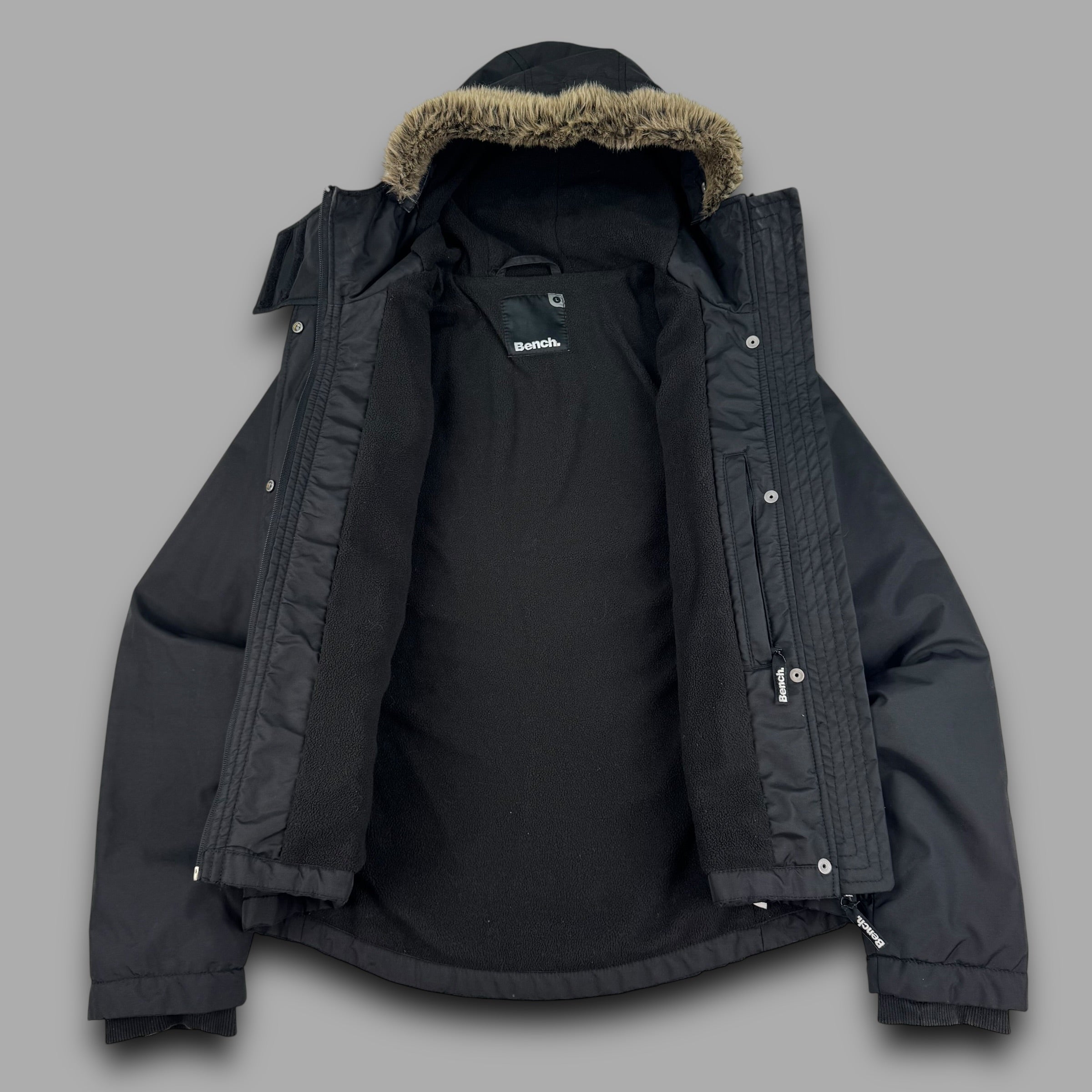 Bench 2000's technical zip up softshell jacket with fur hood (L) wms