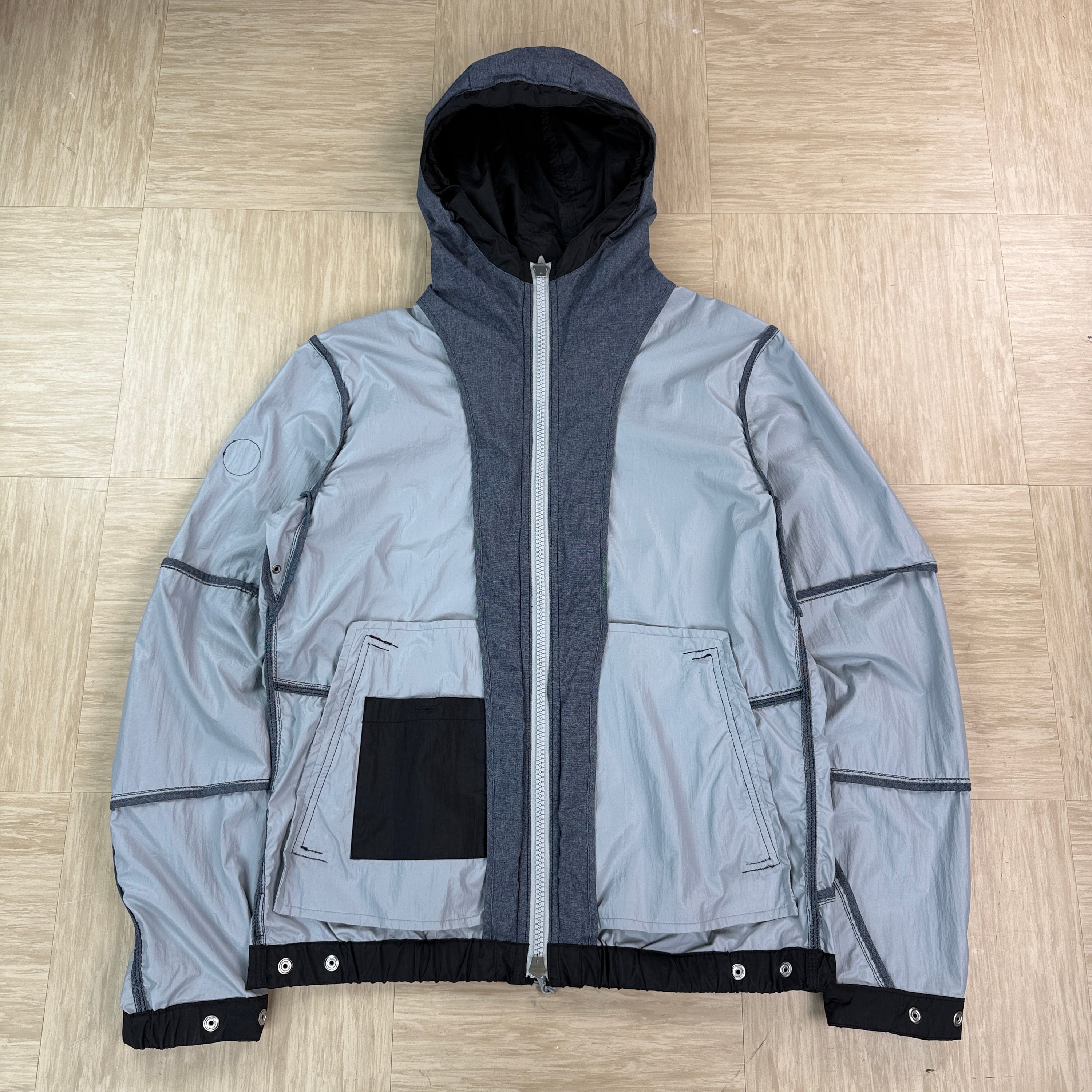 Armani jeans 2000's technical zip up nylon jacket (M)