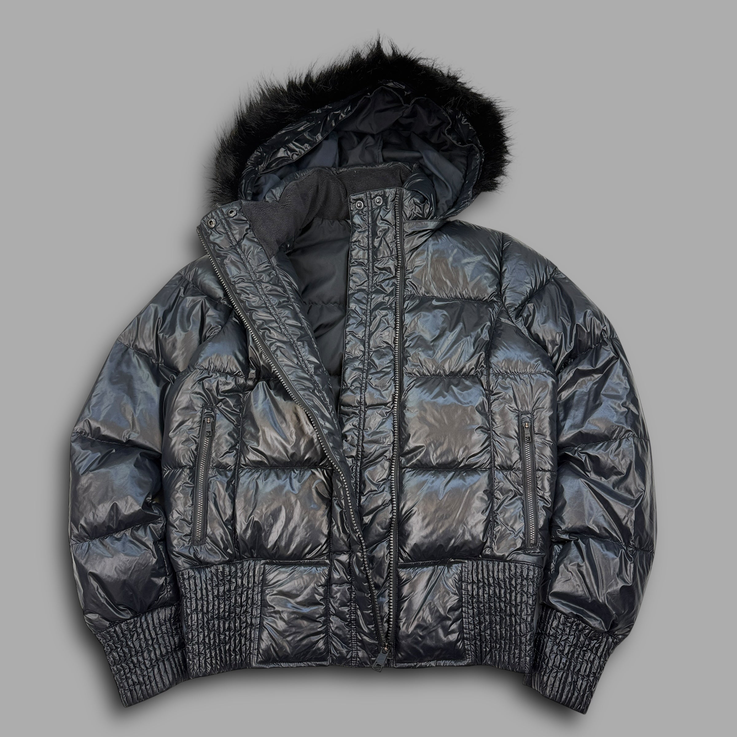 Nike 2000's downfilled shimmer puffer w/fur hood (L) wms
