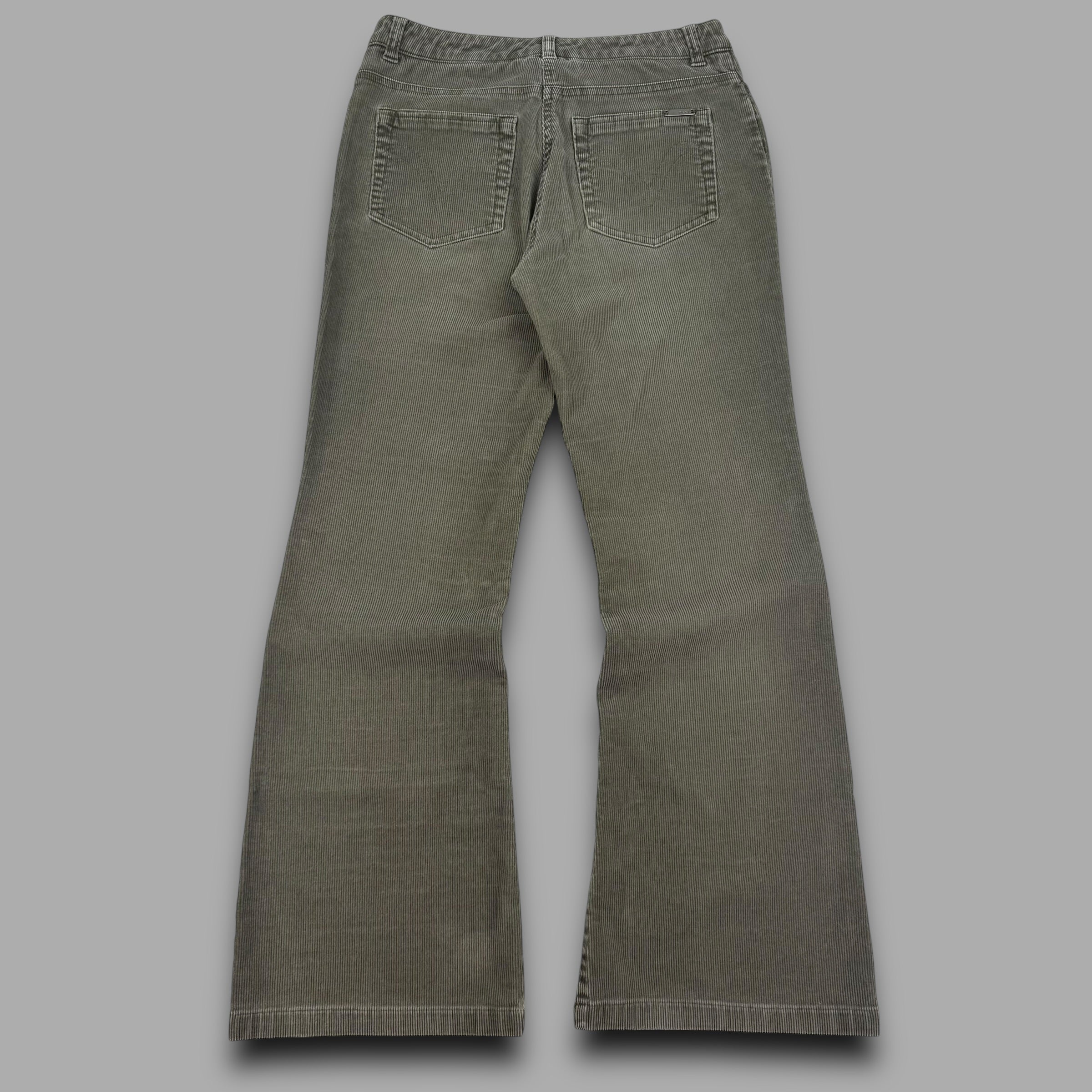 Next petite 2000's corduroy fitted flair jeans (L) wms