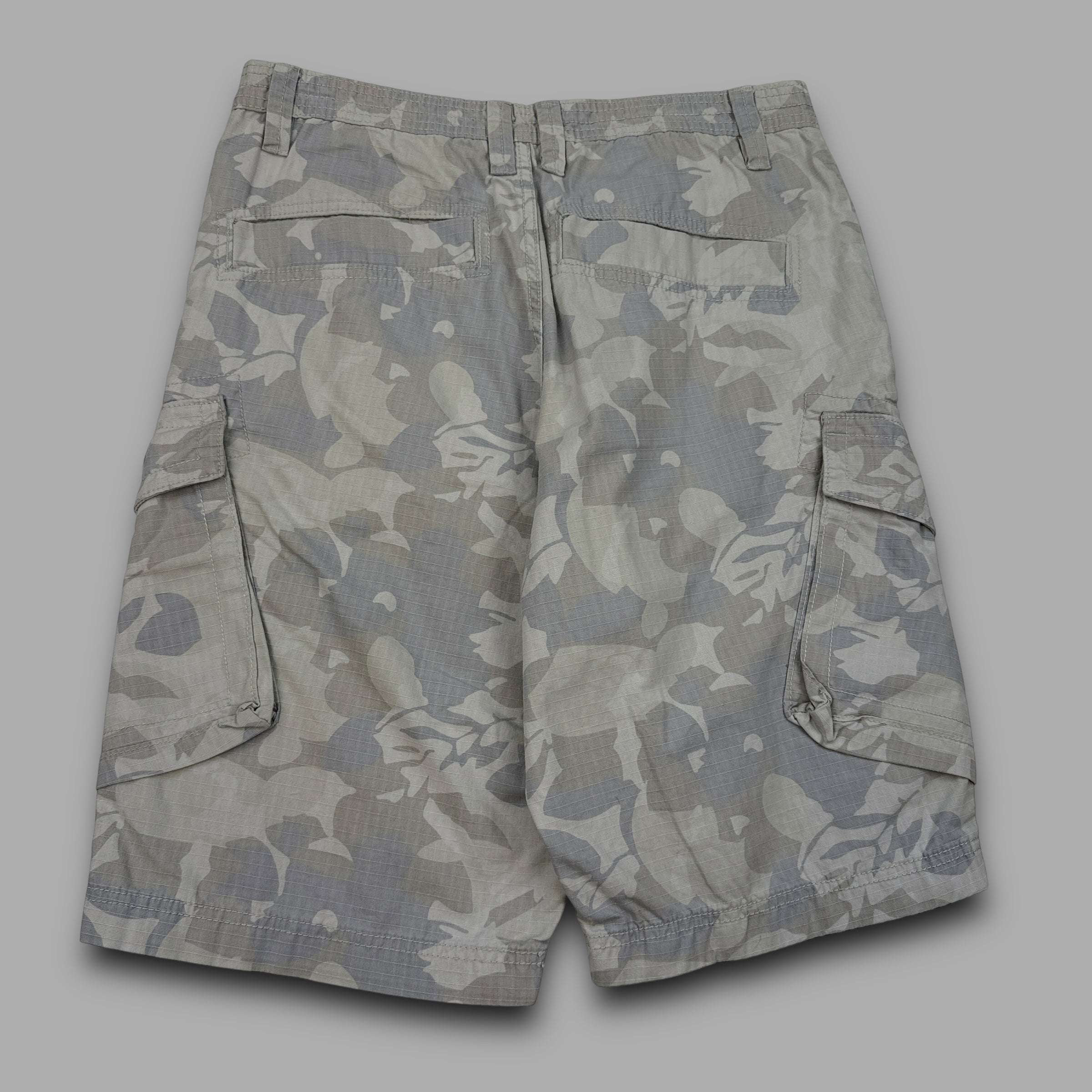 Next 2000's baggy wide leg camo shorts (M)