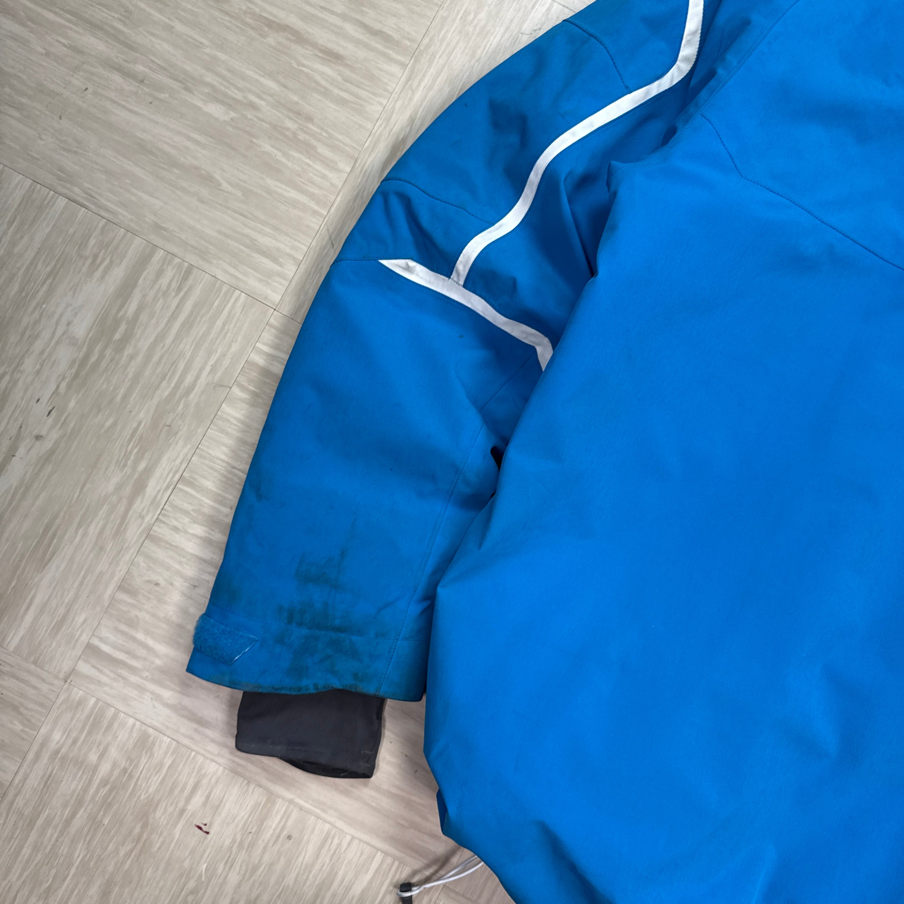 Salomon 2011 technical clima pro storm softshell ski jacket (L)