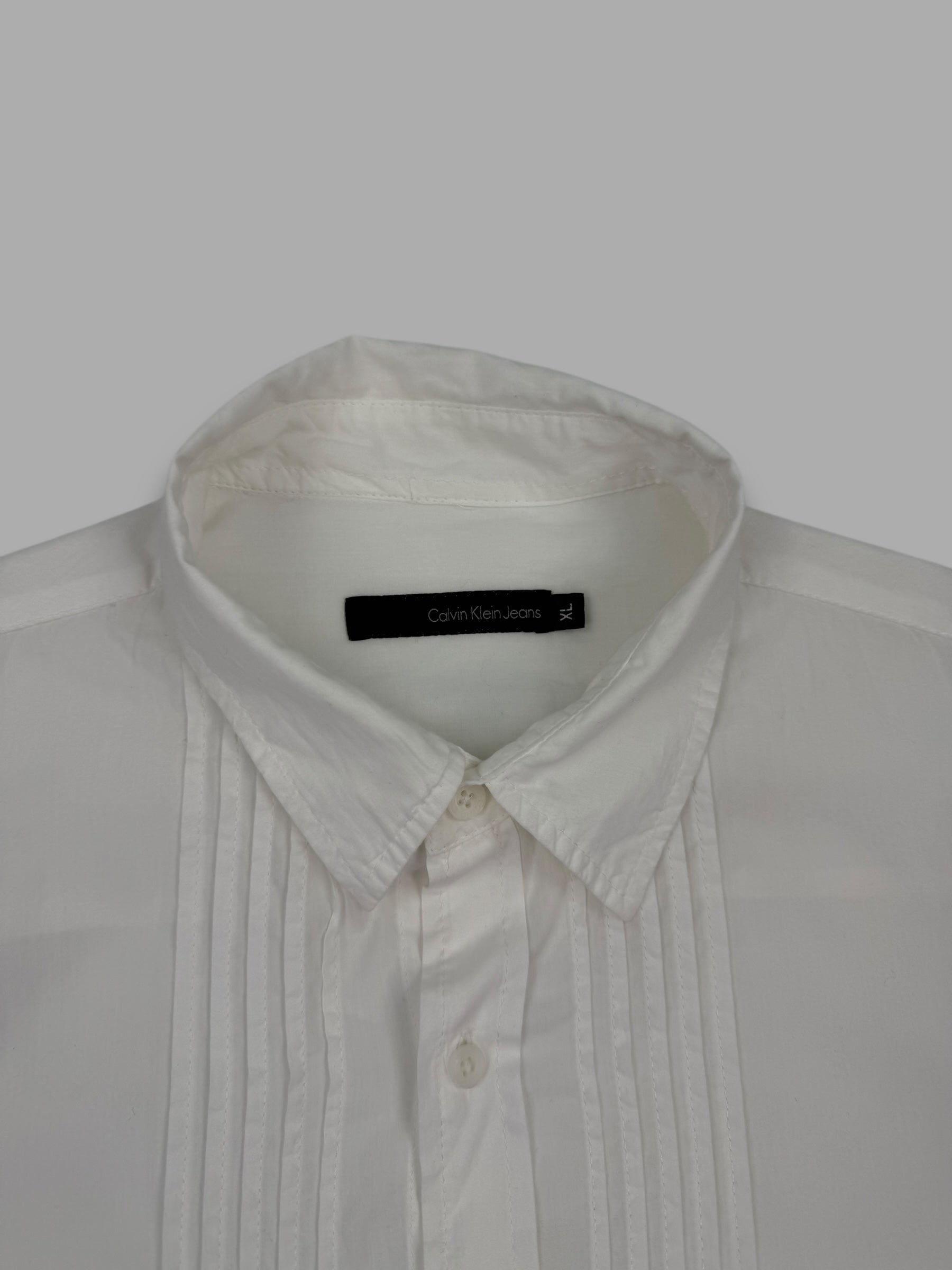 Calvin Klein formal long sleeve button up shirt (L)
