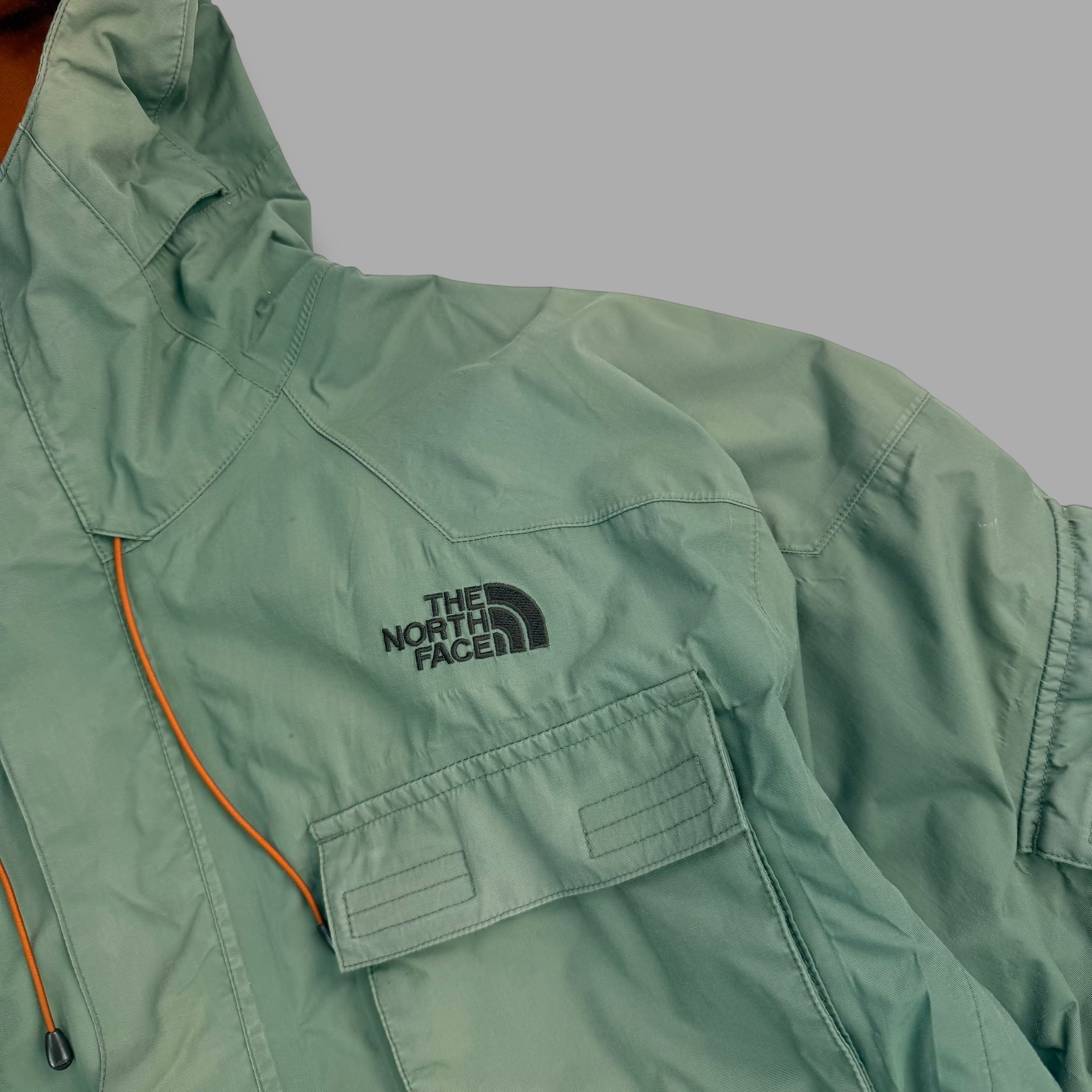 The north face 2007 technical panelled multi-pocket ski jacket (L)