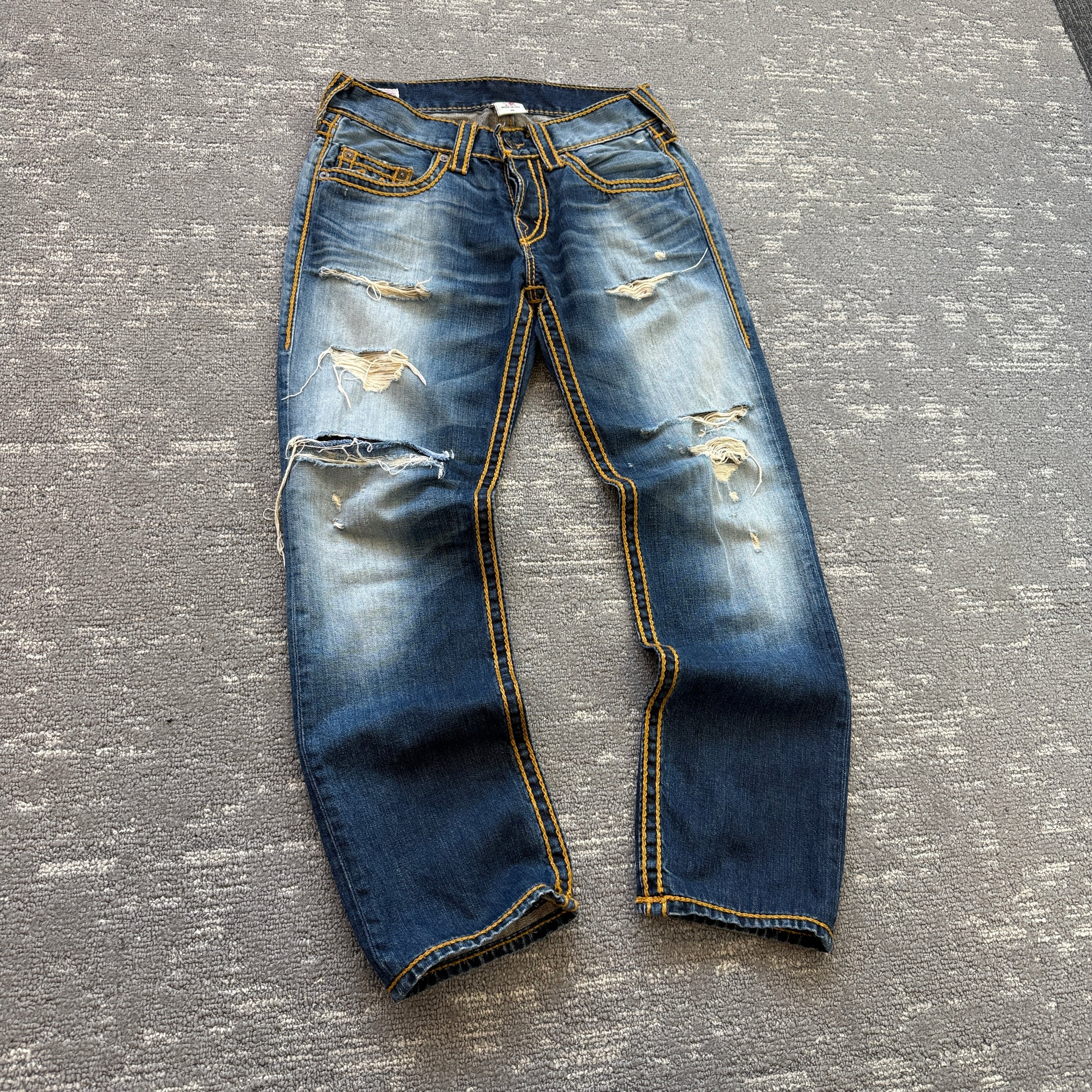 True religion 2002 relaxed straight bootcut denim contrast stitch distressed jeans (S)