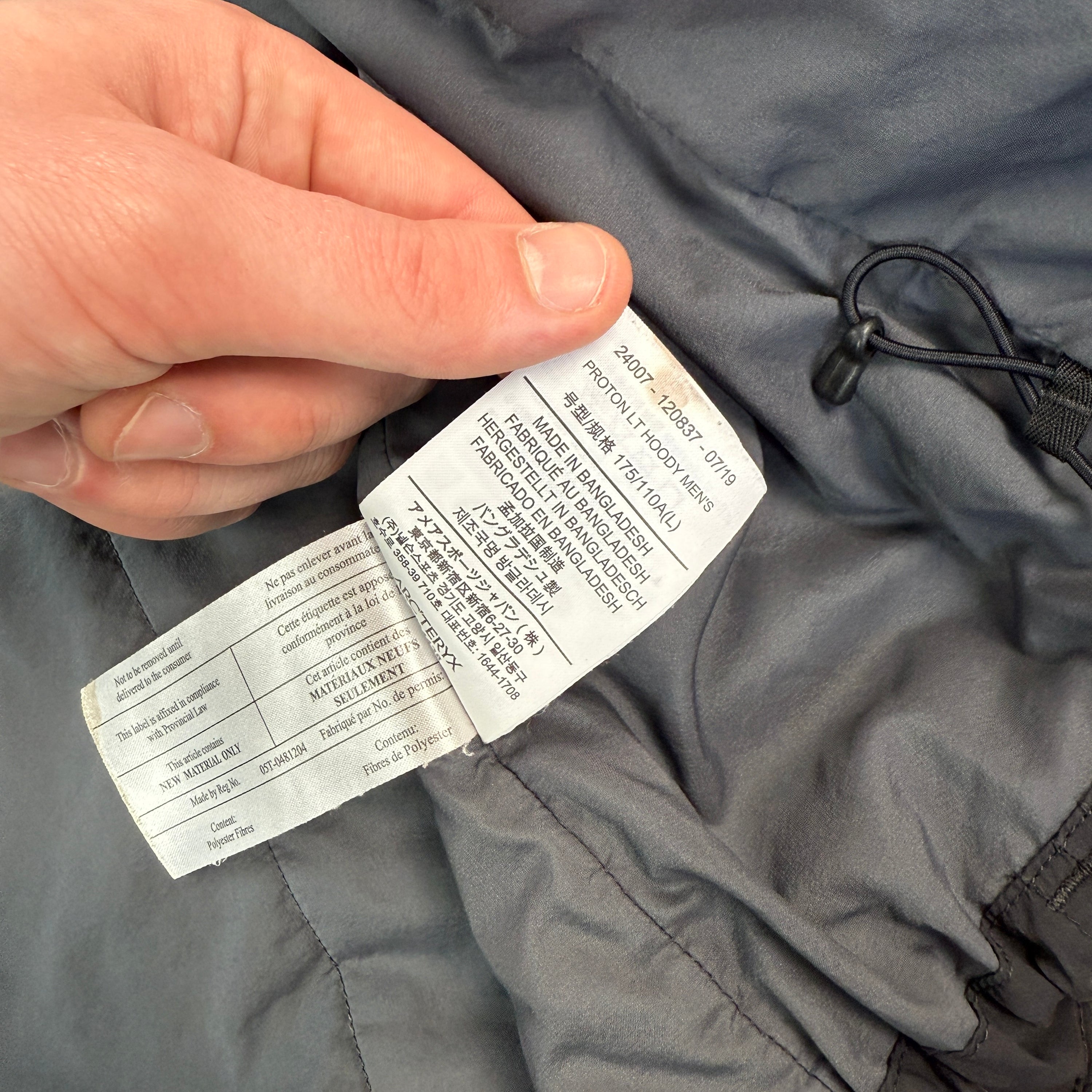 Arc'teryx 2019 proton LT zip up hooded jacket (L)