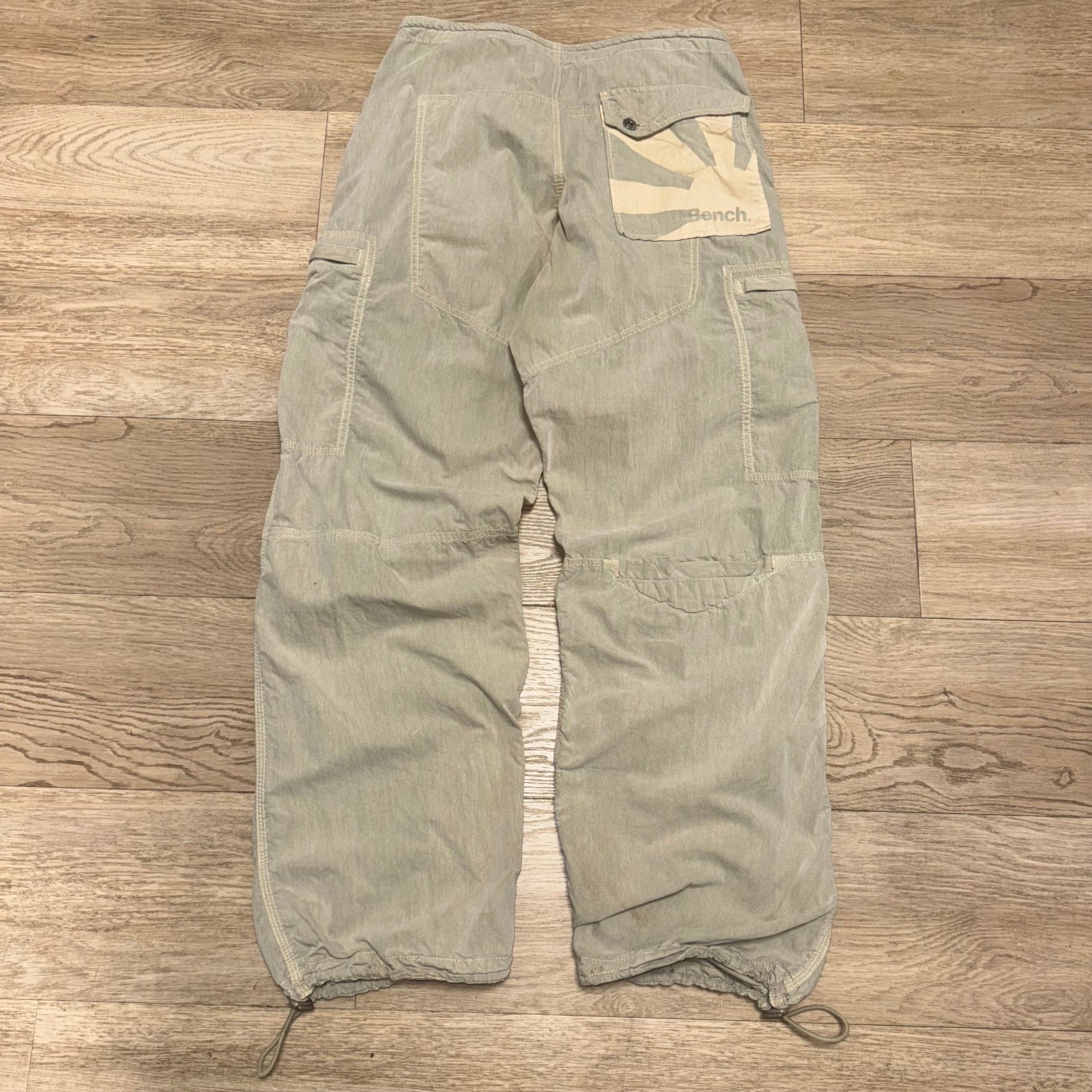 Bench 2000's technical contrast stitch baggy flight bottoms (S)