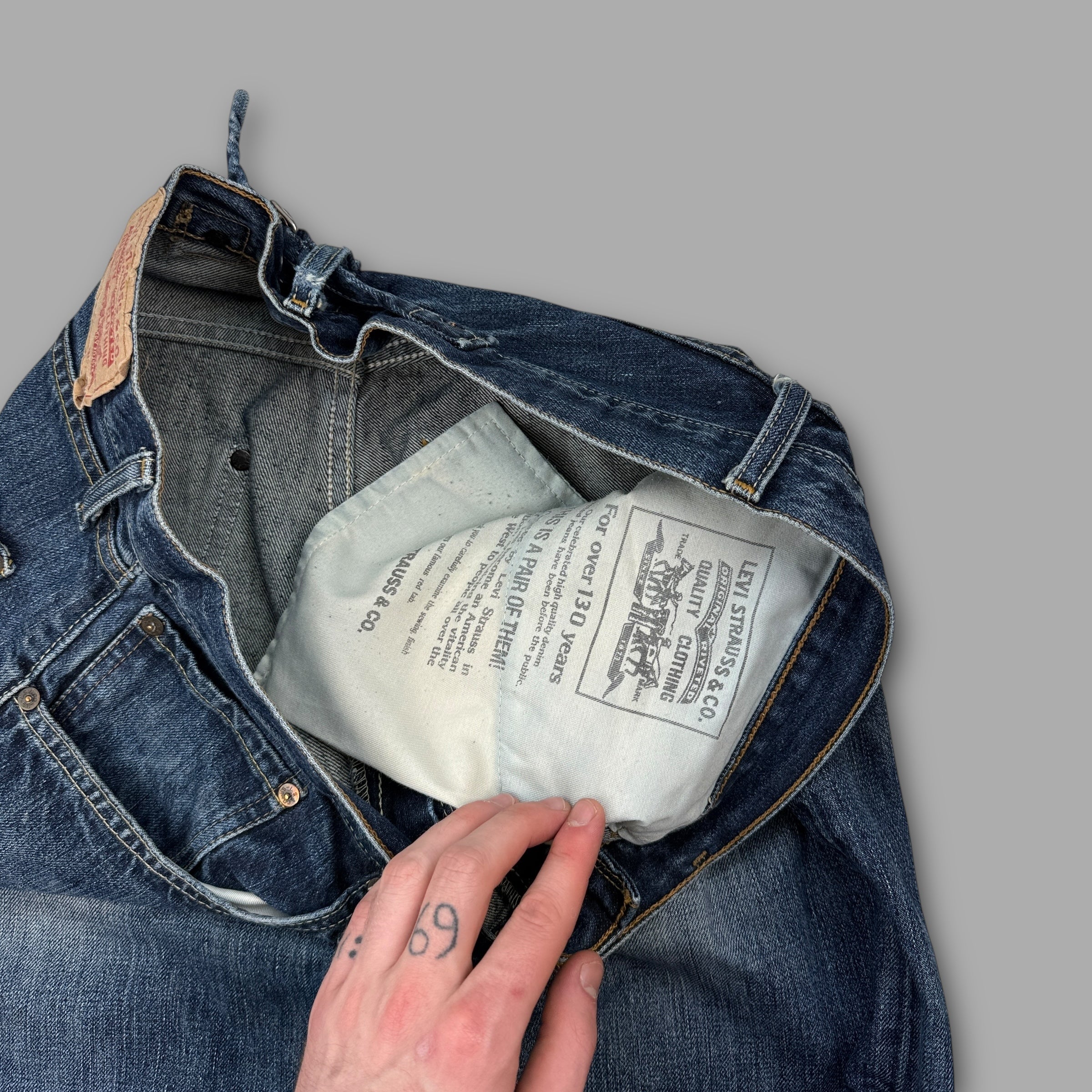 Levi's 542 denim bootcut jeans (L)