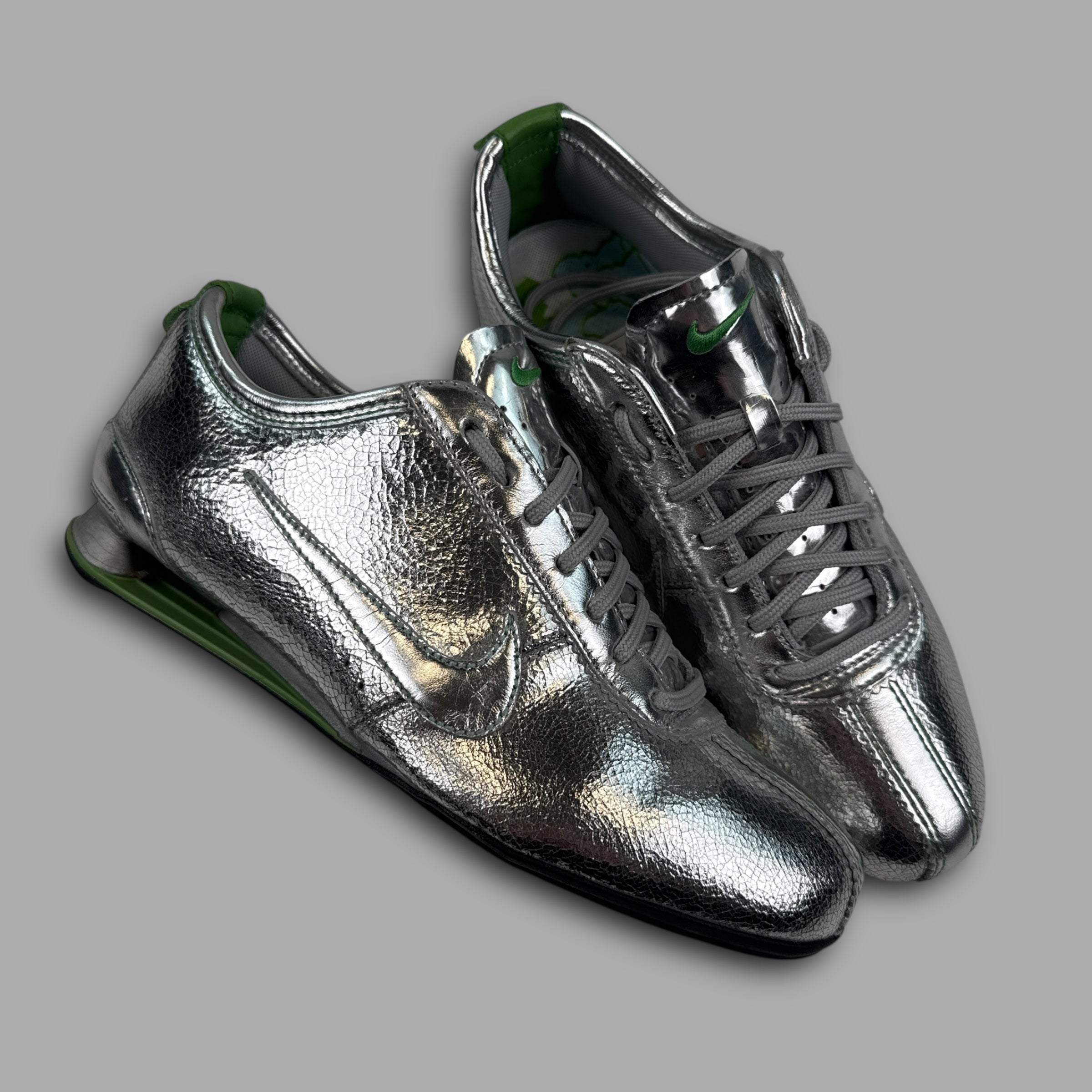 Nike shox rivalry metallic 2008 (UK3.5)