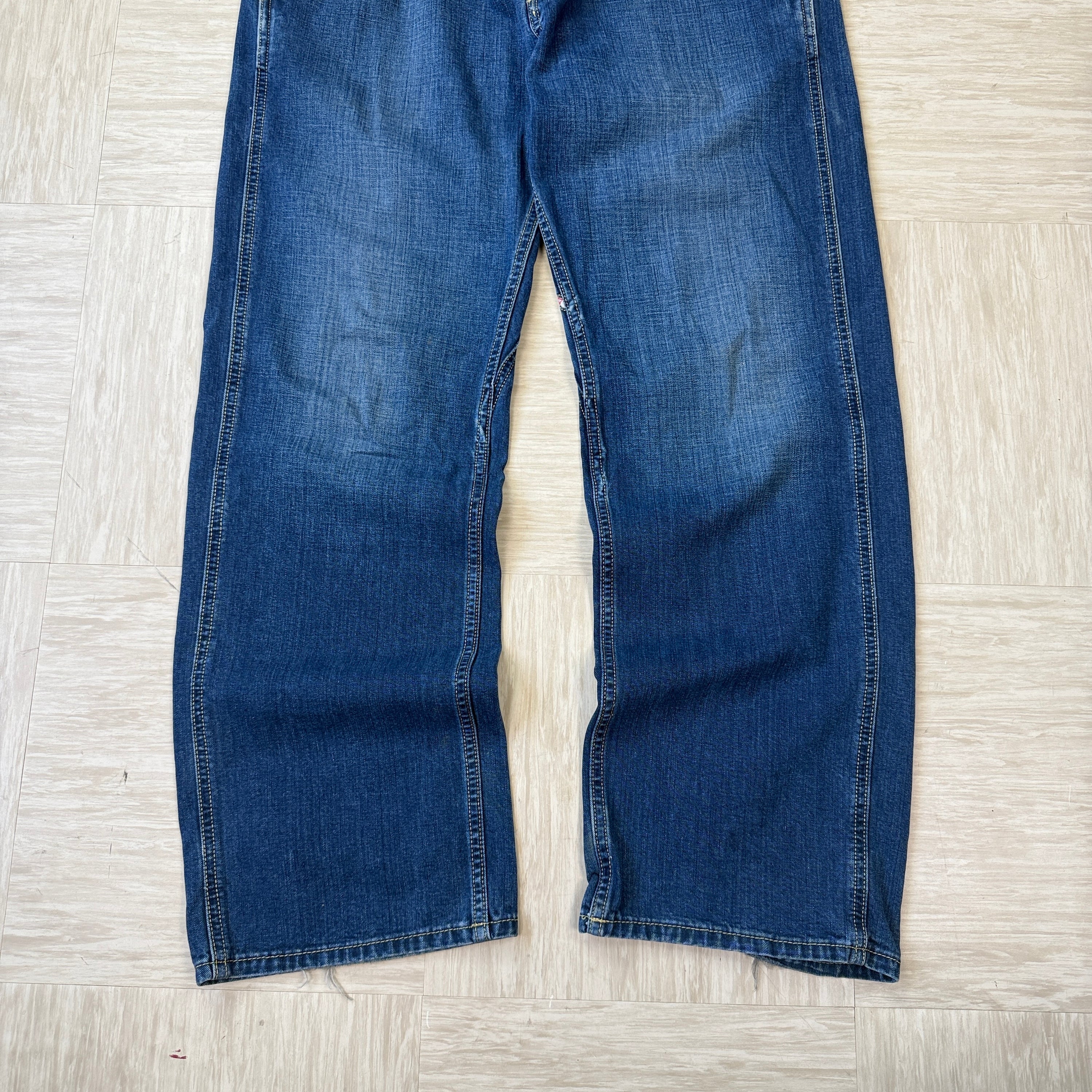 Diesel 2000's relaxed fit pheyo bootcut denim jeans (S)