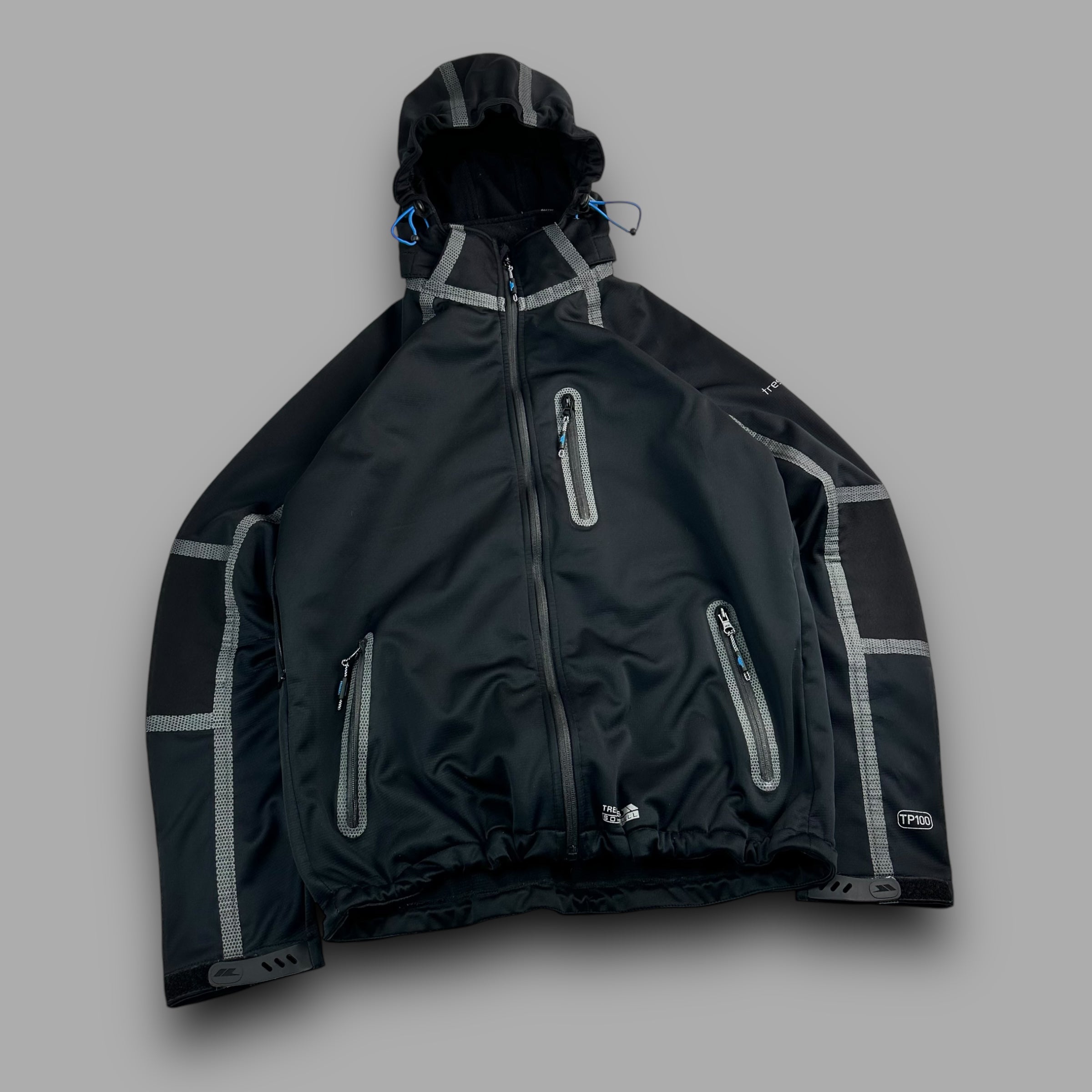 Trespass 2000's technical taped seams softshell jacket (S)