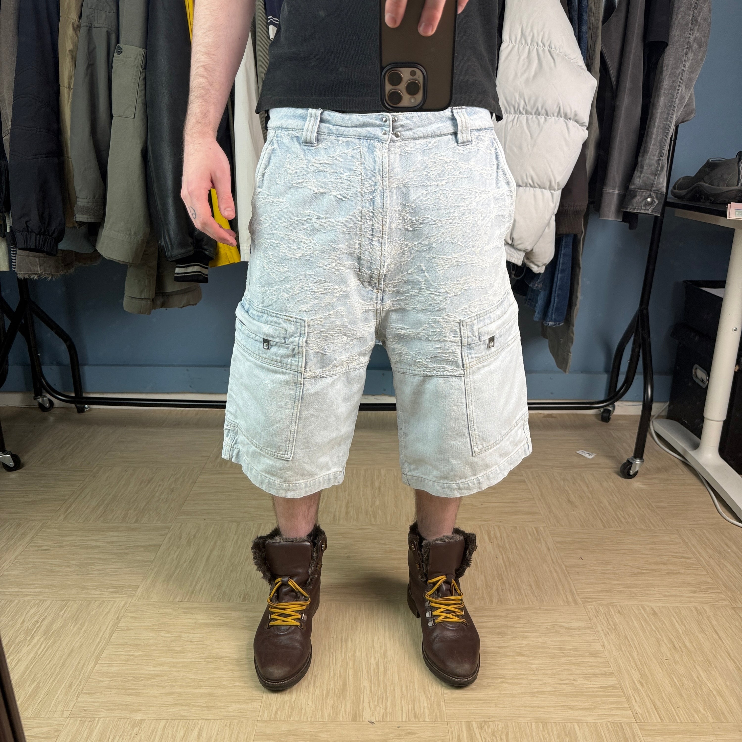 Diesel 2000's baggy wide leg embroidered jean shorts (M)